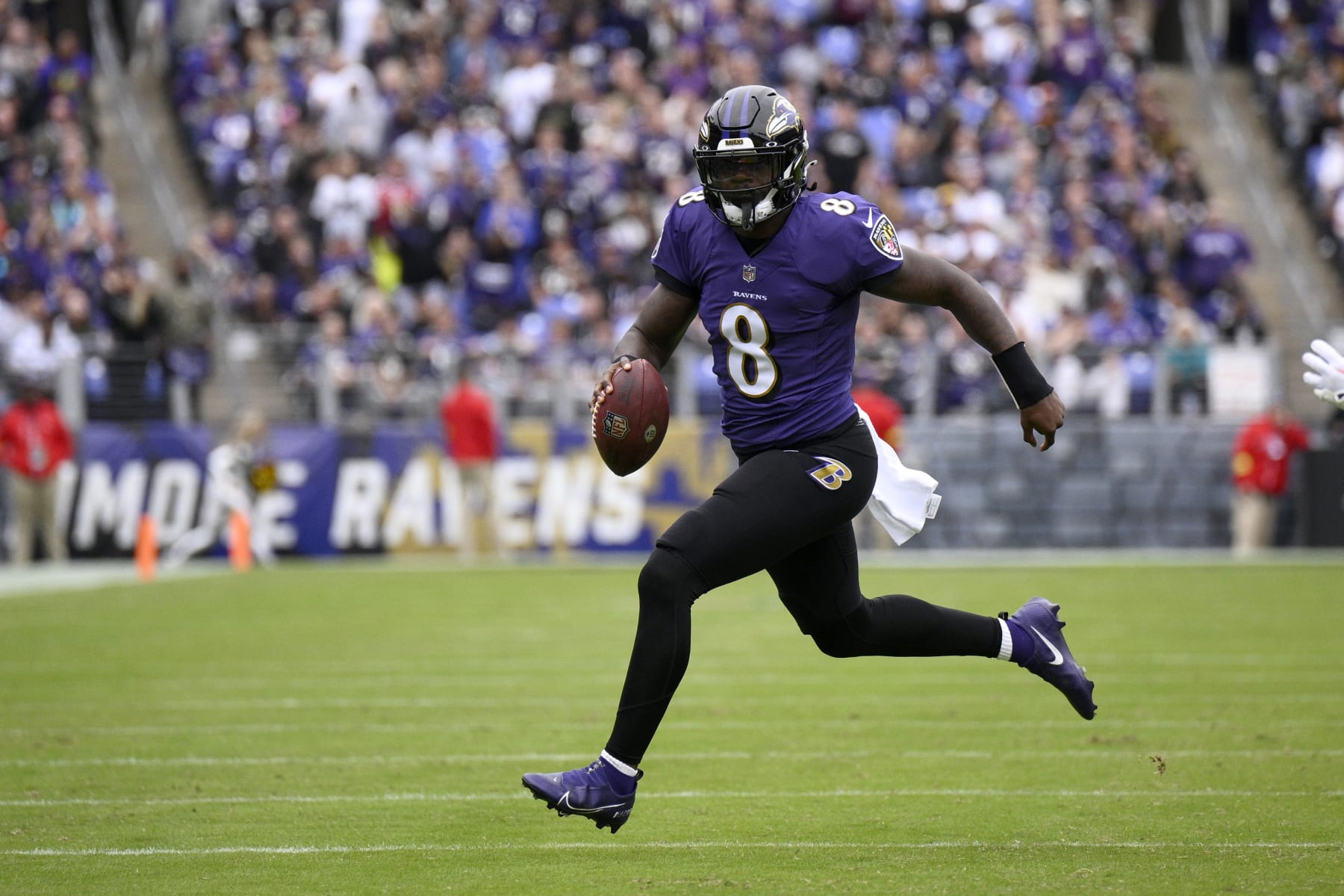 Baltimore Ravens quarterback Lamar Jackson (8) in action during the first half of an NFL football game against the Cleveland Browns, Sunday, Oct. 23, 2022, in Baltimore. (AP Photo/Nick Wass)