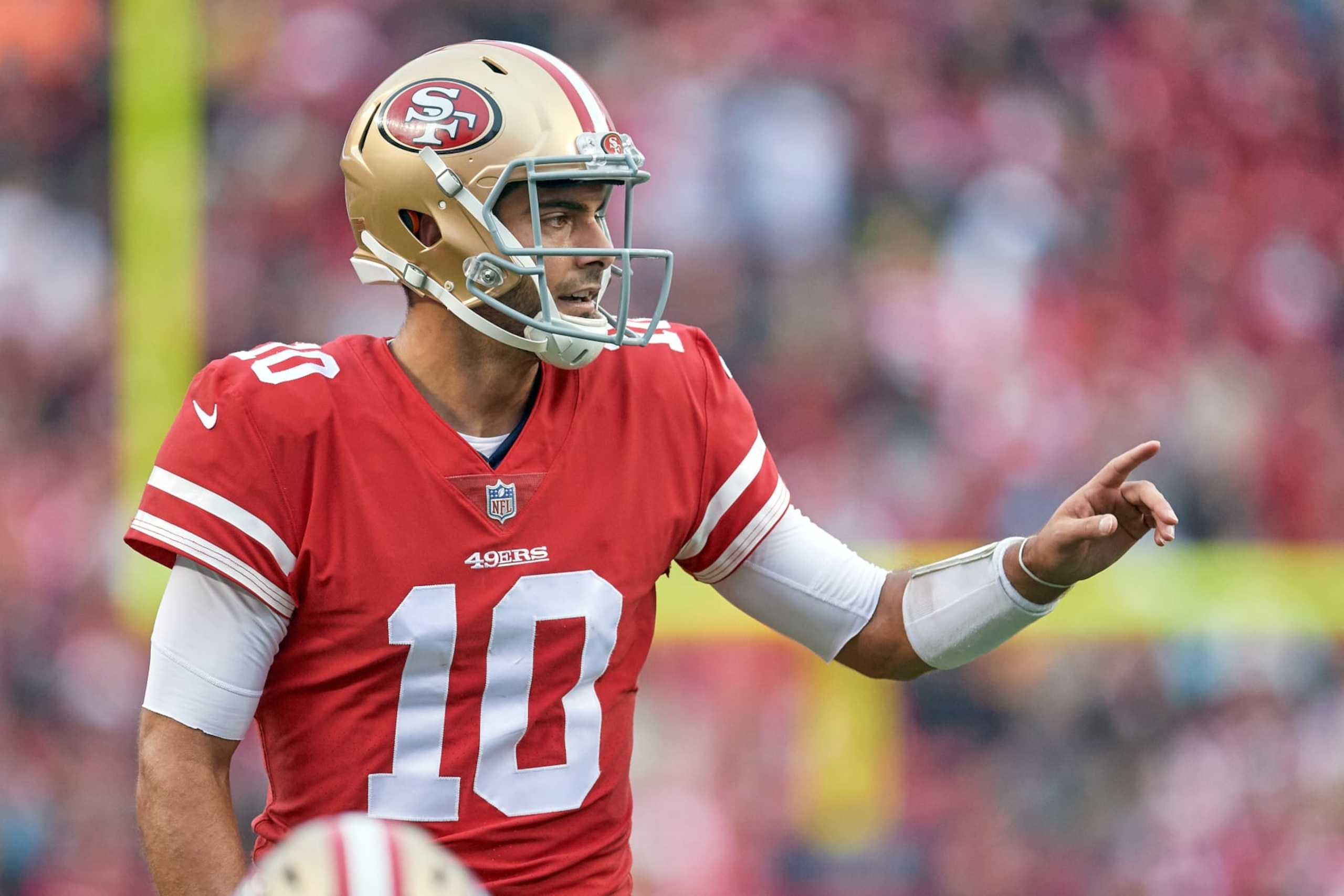 SANTA CLARA, CA - DECEMBER 24: San Francisco 49ers quarterback Jimmy Garoppolo (10) gets ready to take a snap from San Francisco 49ers center Daniel Kilgore (67) during an NFL game between the Jacksonville Jaguars and the San Francisco 49ers at Levi's Stadium on December 24, 2017 in Santa Clara, California. (Photo by Robin Alam/Icon Sportswire via Getty Images)