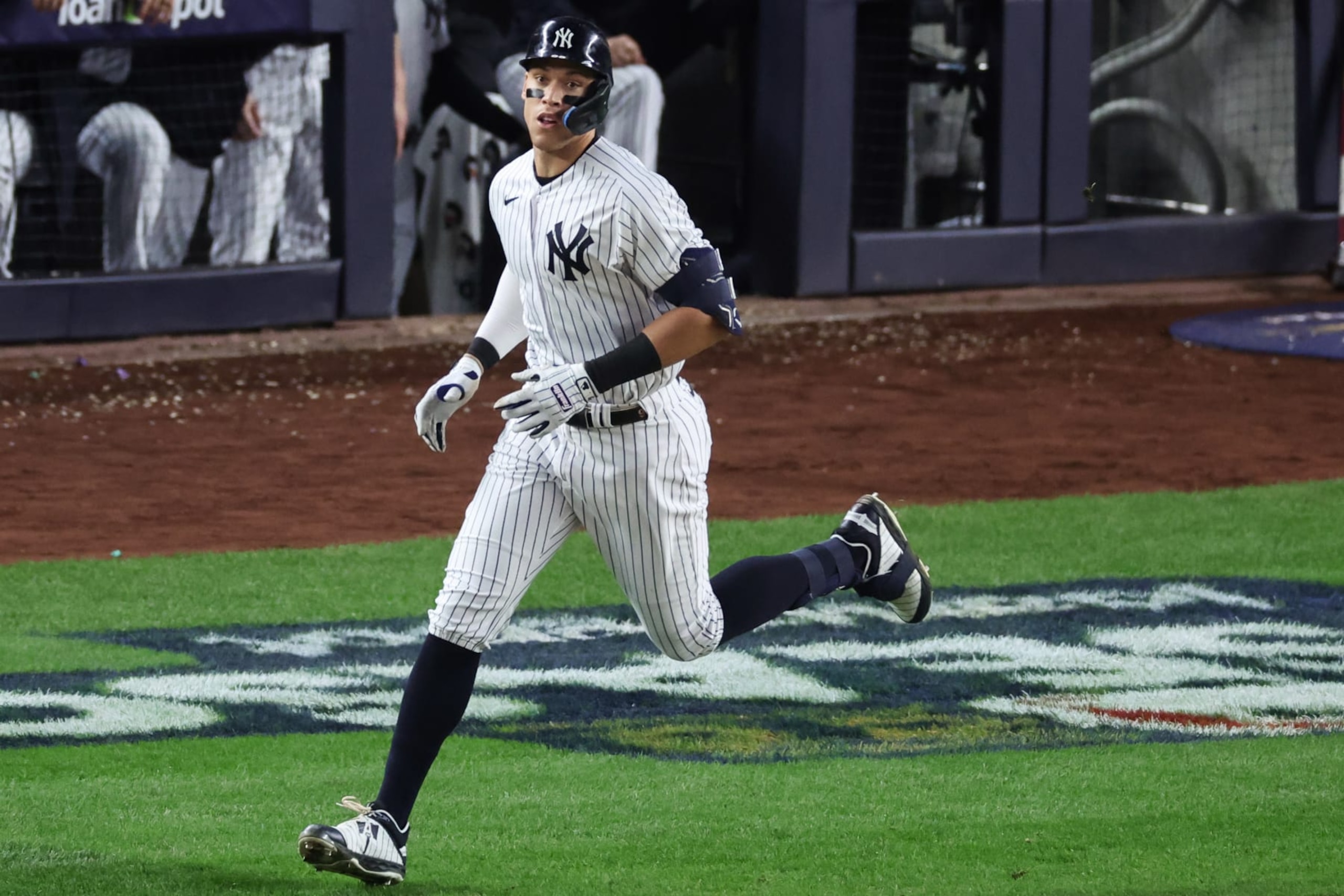 NEW YORK, NEW YORK - OCTOBER 23: Aaron Judge #99 of the New York Yankees pops out during the fourth inning in game four of the American League Championship Series against the Houston Astros at Yankee Stadium on October 23, 2022 in the Bronx borough of New York City. (Photo by Al Bello/Getty Images) NEW YORK, NEW YORK - OCTOBER 23: Aaron Judge #99 of the New York Yankees pops out during the fourth inning in game four of the American League Championship Series against the Houston Astros at Yankee Stadium on October 23, 2022 in the Bronx borough of New York City. (Photo by Al Bello/Getty Images)