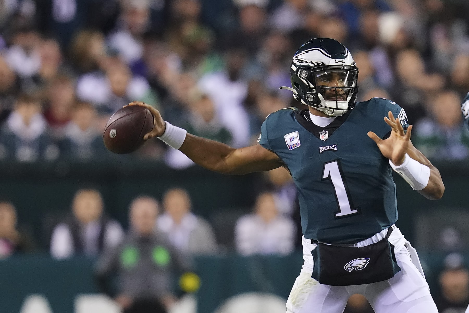 PHILADELPHIA, PA - OCTOBER 16: Jalen Hurts #1 of the Philadelphia Eagles passes the ball against the Dallas Cowboys at Lincoln Financial Field on October 16, 2022 in Philadelphia, Pennsylvania. (Photo by Mitchell Leff/Getty Images)