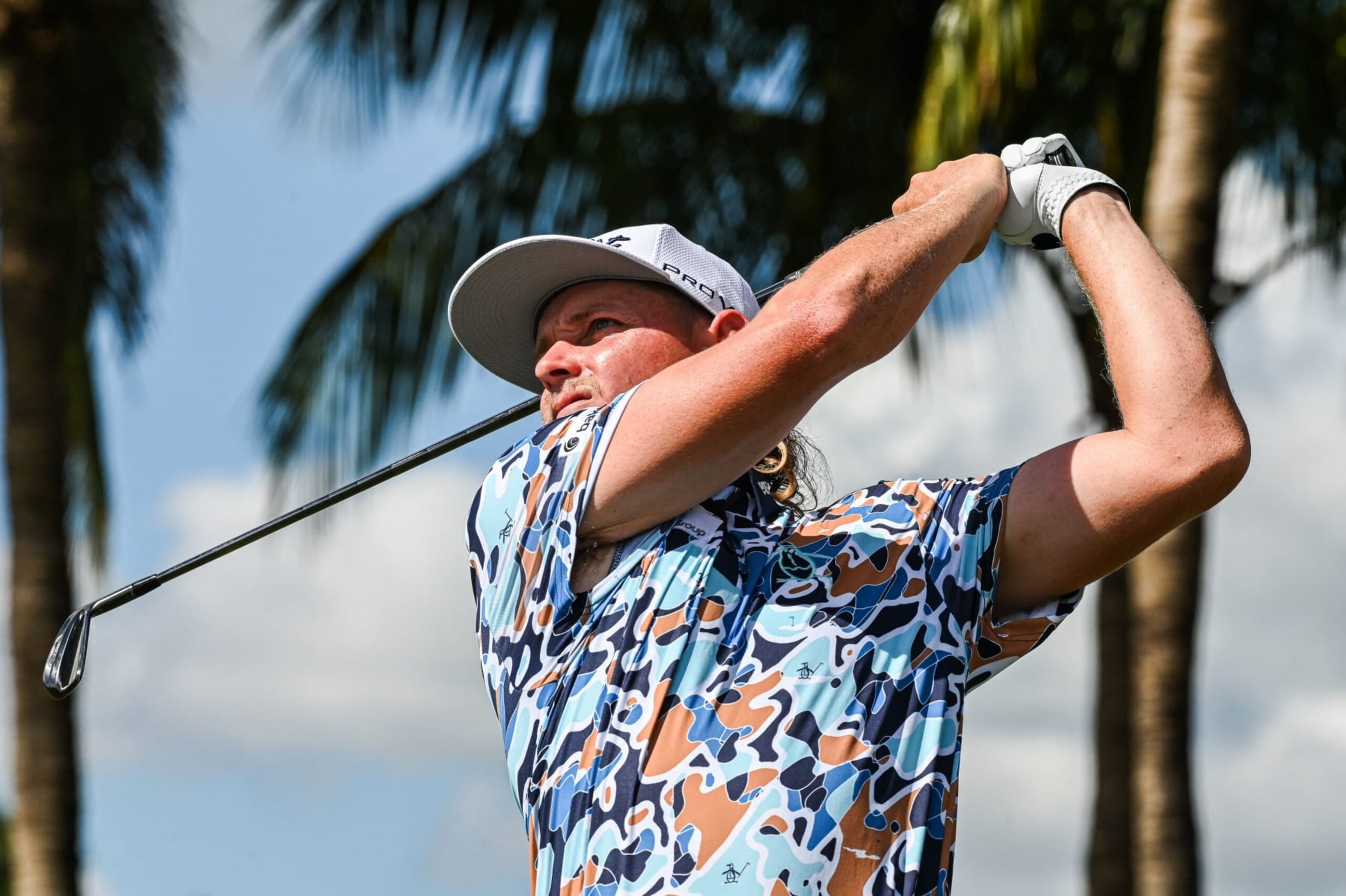 Australian golfer Cameron Smith plays his shot on the 15th hole during the 2022 LIV Golf Invitational Miami at Trump National Doral Miami golf club in Miami, Florida, on October 28, 2022. (Photo by Giorgio VIERA / AFP) (Photo by GIORGIO VIERA/AFP via Getty Images)