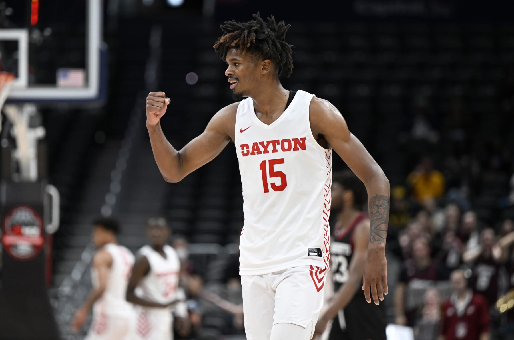 Dayton's DaRon Holmes II