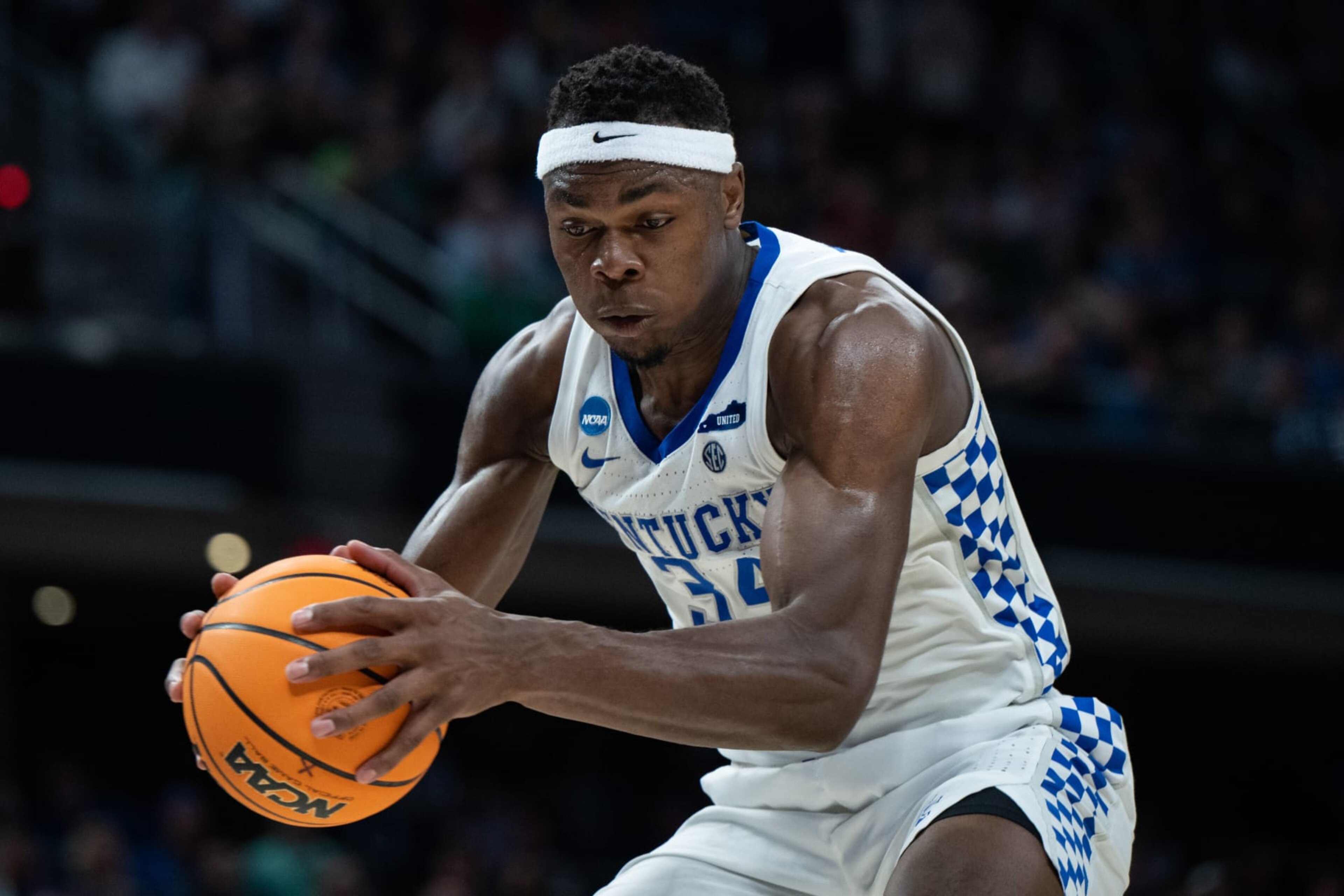 Kentucky's Oscar Tshiebwe Kentucky's Oscar Tshiebwe