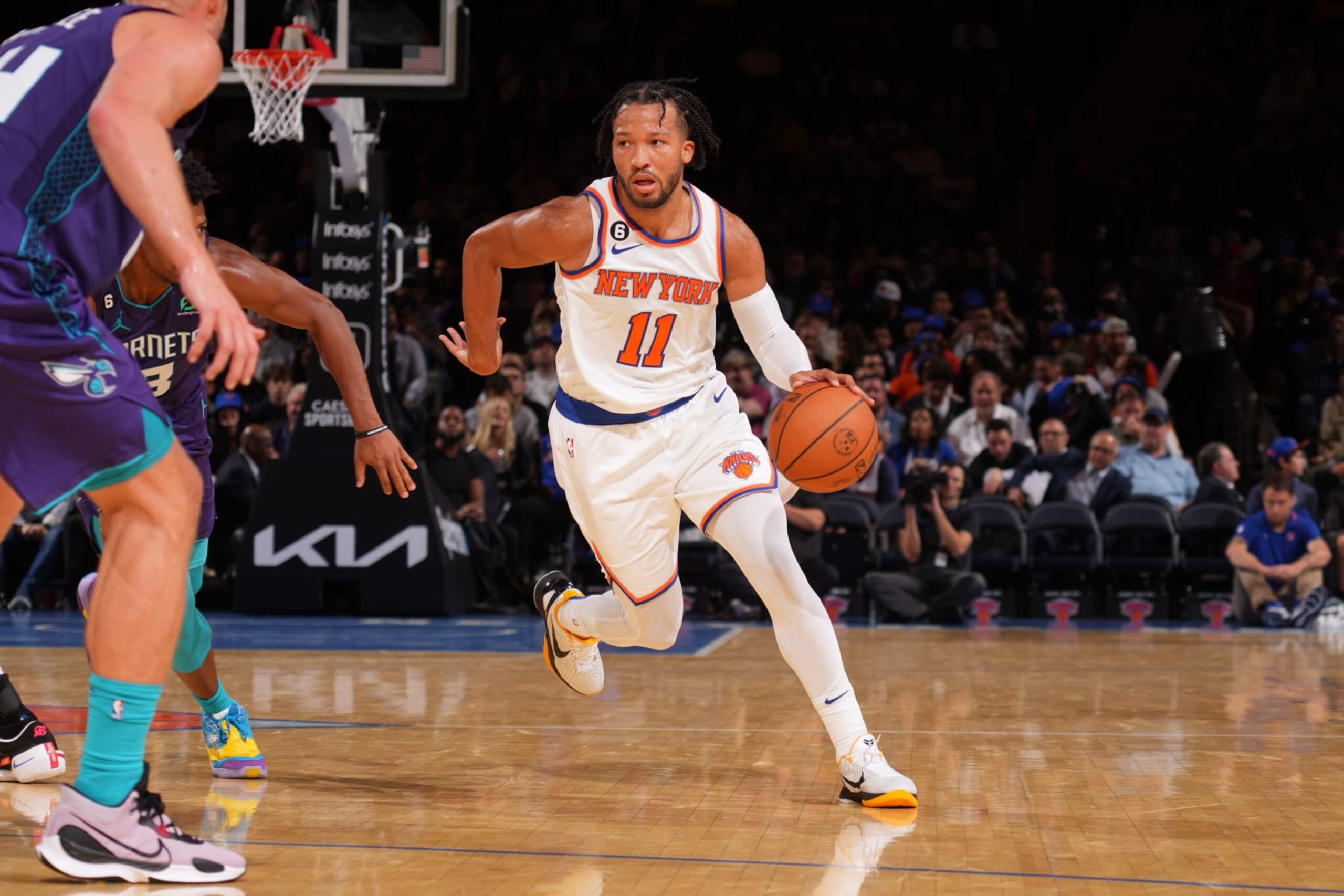 NEW YORK, NY - OCTOBER 26: Jalen Brunson #11 of the New York Knicks dribbles the ball during the game against the Charlotte Hornets on October 26, 2022 at Madison Square Garden in New York City, New York. NOTE TO USER: User expressly acknowledges and agrees that, by downloading and or using this photograph, User is consenting to the terms and conditions of the Getty Images License Agreement. Mandatory Copyright Notice: Copyright 2022 NBAE (Photo by Jesse D. Garrabrant/NBAE via Getty Images) NEW YORK, NY - OCTOBER 26: Jalen Brunson #11 of the New York Knicks dribbles the ball during the game against the Charlotte Hornets on October 26, 2022 at Madison Square Garden in New York City, New York. NOTE TO USER: User expressly acknowledges and agrees that, by downloading and or using this photograph, User is consenting to the terms and conditions of the Getty Images License Agreement. Mandatory Copyright Notice: Copyright 2022 NBAE (Photo by Jesse D. Garrabrant/NBAE via Getty Images)