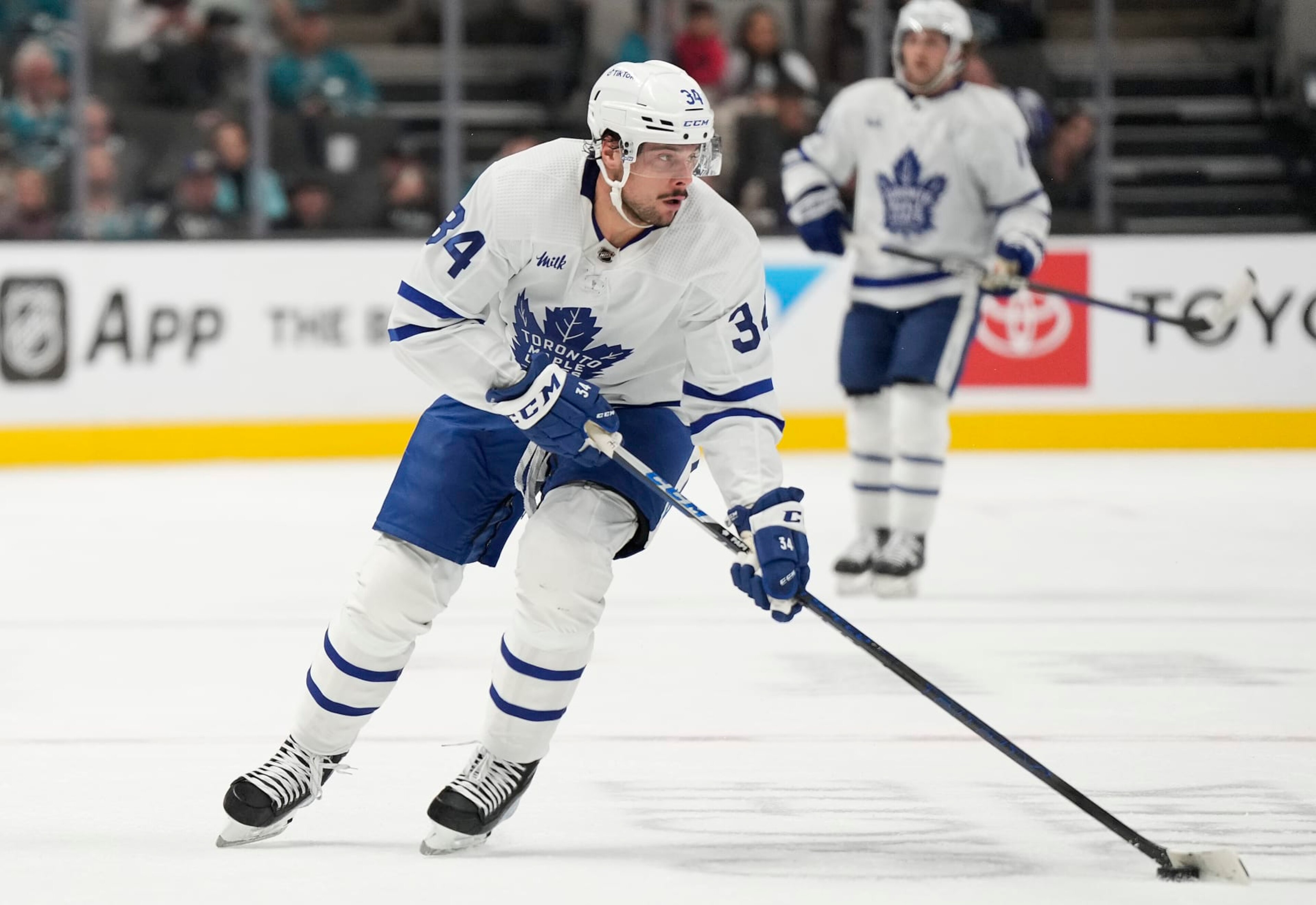 SAN JOSE, CALIFORNIA - OCTOBER 27: Auston Matthews #34 of the Toronto Maple Leafs skates with the puck against the San Jose Sharks during the first period of an NHL hockey game at SAP Center on October 27, 2022 in San Jose, California. (Photo by Thearon W. Henderson/Getty Images) SAN JOSE, CALIFORNIA - OCTOBER 27: Auston Matthews #34 of the Toronto Maple Leafs skates with the puck against the San Jose Sharks during the first period of an NHL hockey game at SAP Center on October 27, 2022 in San Jose, California. (Photo by Thearon W. Henderson/Getty Images)