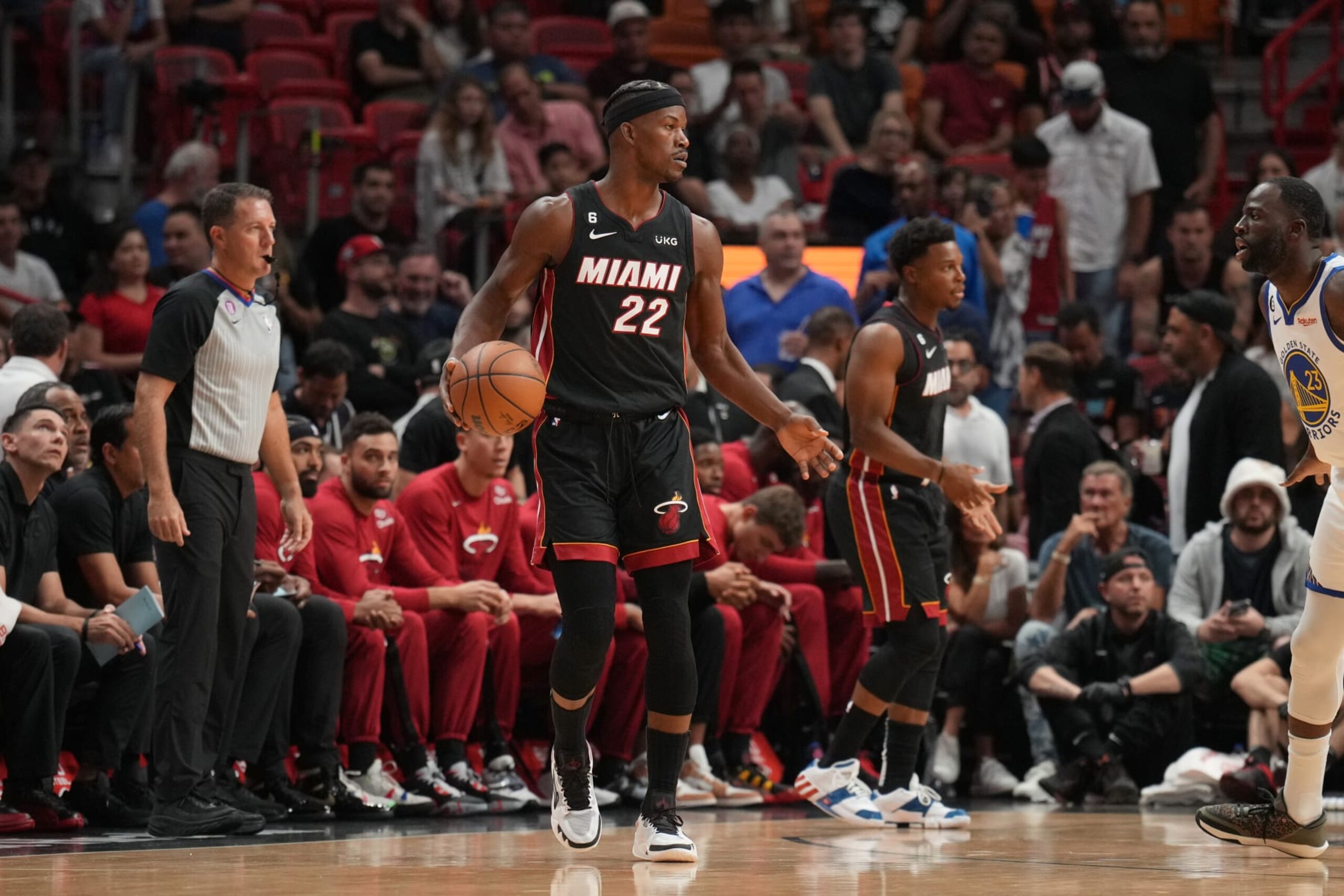 MIAMI, FL - NOVEMBER 1: Jimmy Butler #22 of the Miami Heat dribbles the ball during the game against the Golden State Warriors on November 1, 2022 at FTX Arena in Miami, Florida. NOTE TO USER: User expressly acknowledges and agrees that, by downloading and or using this Photograph, user is consenting to the terms and conditions of the Getty Images License Agreement. Mandatory Copyright Notice: Copyright 2022 NBAE (Photo by Jesse D. Garrabrant/NBAE via Getty Images) MIAMI, FL - NOVEMBER 1: Jimmy Butler #22 of the Miami Heat dribbles the ball during the game against the Golden State Warriors on November 1, 2022 at FTX Arena in Miami, Florida. NOTE TO USER: User expressly acknowledges and agrees that, by downloading and or using this Photograph, user is consenting to the terms and conditions of the Getty Images License Agreement. Mandatory Copyright Notice: Copyright 2022 NBAE (Photo by Jesse D. Garrabrant/NBAE via Getty Images)