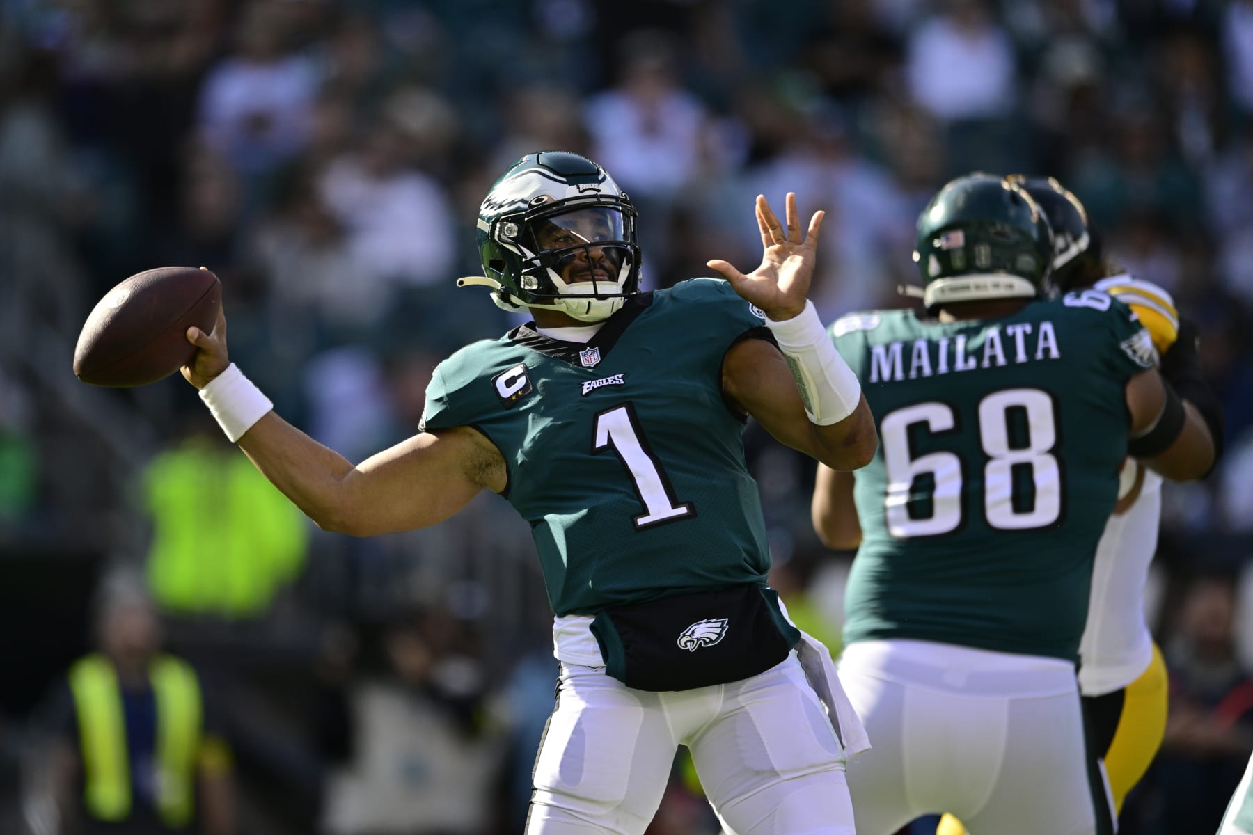 Philadelphia Eagles quarterback Jalen Hurts in action during an NFL football game against the Pittsburgh Steelers, Sunday, Oct. 30, 2022, in Philadelphia. (AP Photo/Derik Hamilton)