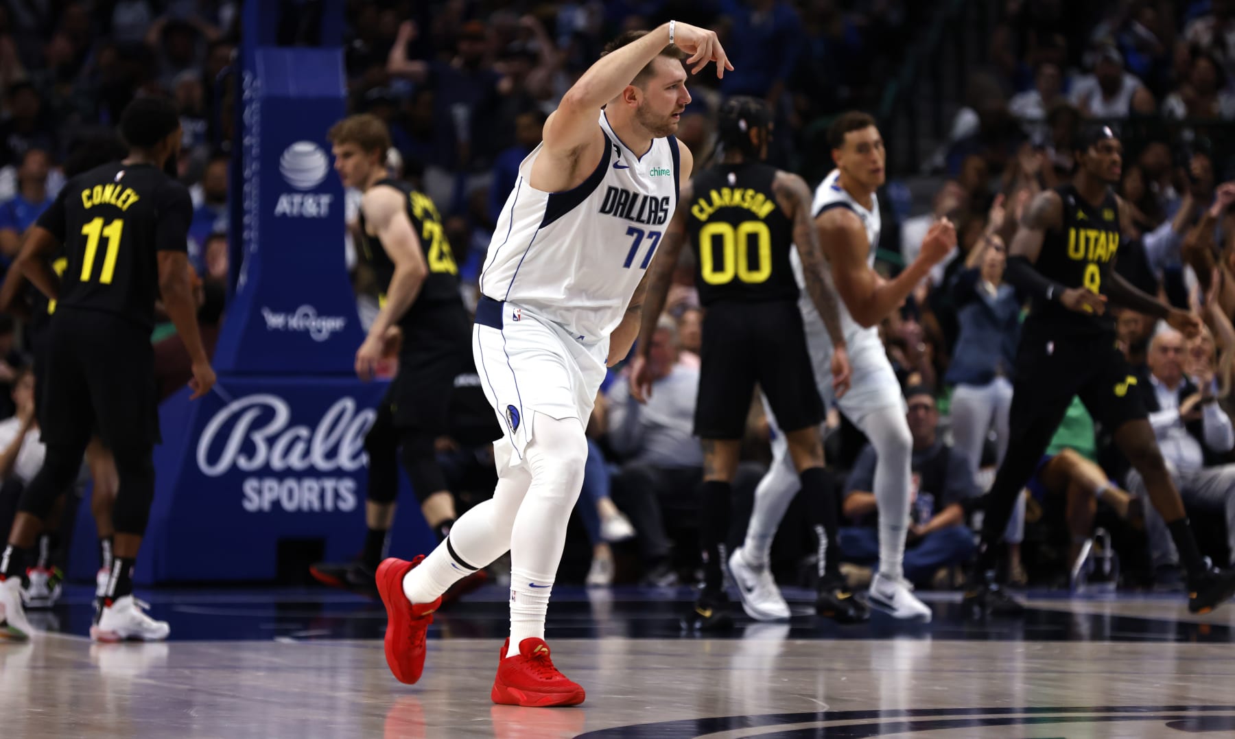 DALLAS, TX - NOVEMBER 2:  Luka Doncic #77 of the Dallas Mavericks celebrates a three-point basket against the Utah Jazz in the second half at American Airlines Center on November 2, 2022 in Dallas, Texas. NOTE TO USER: User expressly acknowledges and agrees that, by downloading and or using this photograph, User is consenting to the terms and conditions of the Getty Images License Agreement. (Photo by Ron Jenkins/Getty Images)