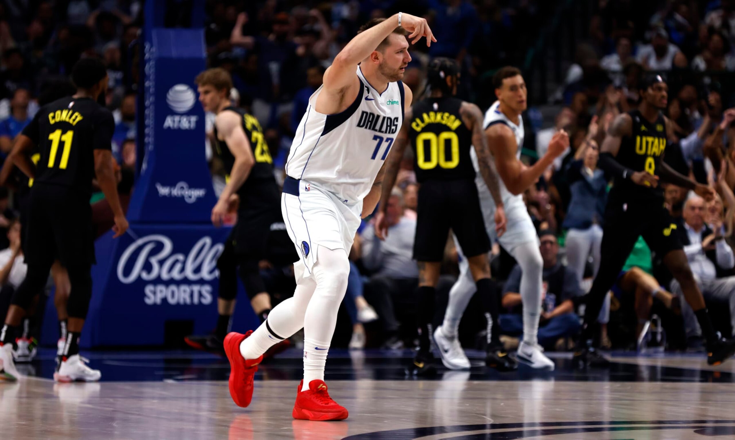 DALLAS, TX - NOVEMBER 2:  Luka Doncic #77 of the Dallas Mavericks celebrates a three-point basket against the Utah Jazz in the second half at American Airlines Center on November 2, 2022 in Dallas, Texas. NOTE TO USER: User expressly acknowledges and agrees that, by downloading and or using this photograph, User is consenting to the terms and conditions of the Getty Images License Agreement. (Photo by Ron Jenkins/Getty Images)