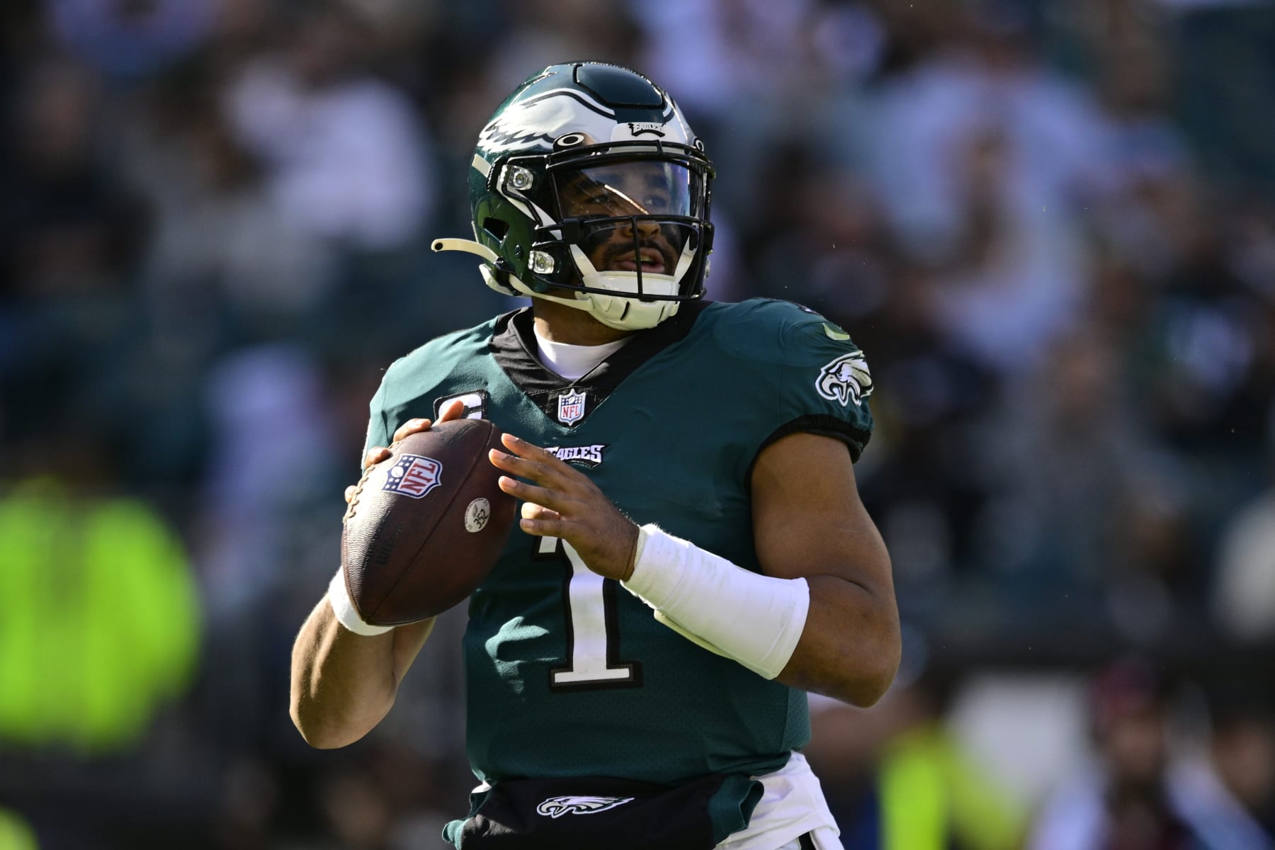 Philadelphia Eagles quarterback Jalen Hurts in action during an NFL football game against the Pittsburgh Steelers, Sunday, Oct. 30, 2022, in Philadelphia. (AP Photo/Derik Hamilton)