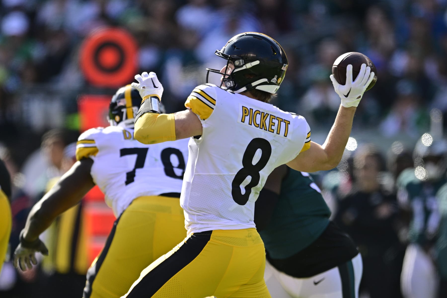 Pittsburgh Steelers quarterback Kenny Pickett in action during an NFL football game against the Philadelphia Eagles, Sunday, Oct. 30, 2022, in Philadelphia. (AP Photo/Derik Hamilton)