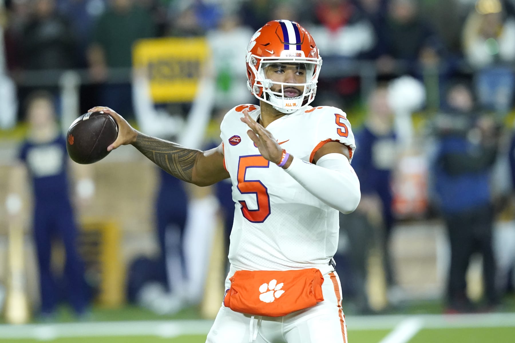 Clemson's D.J. Uiagalelei