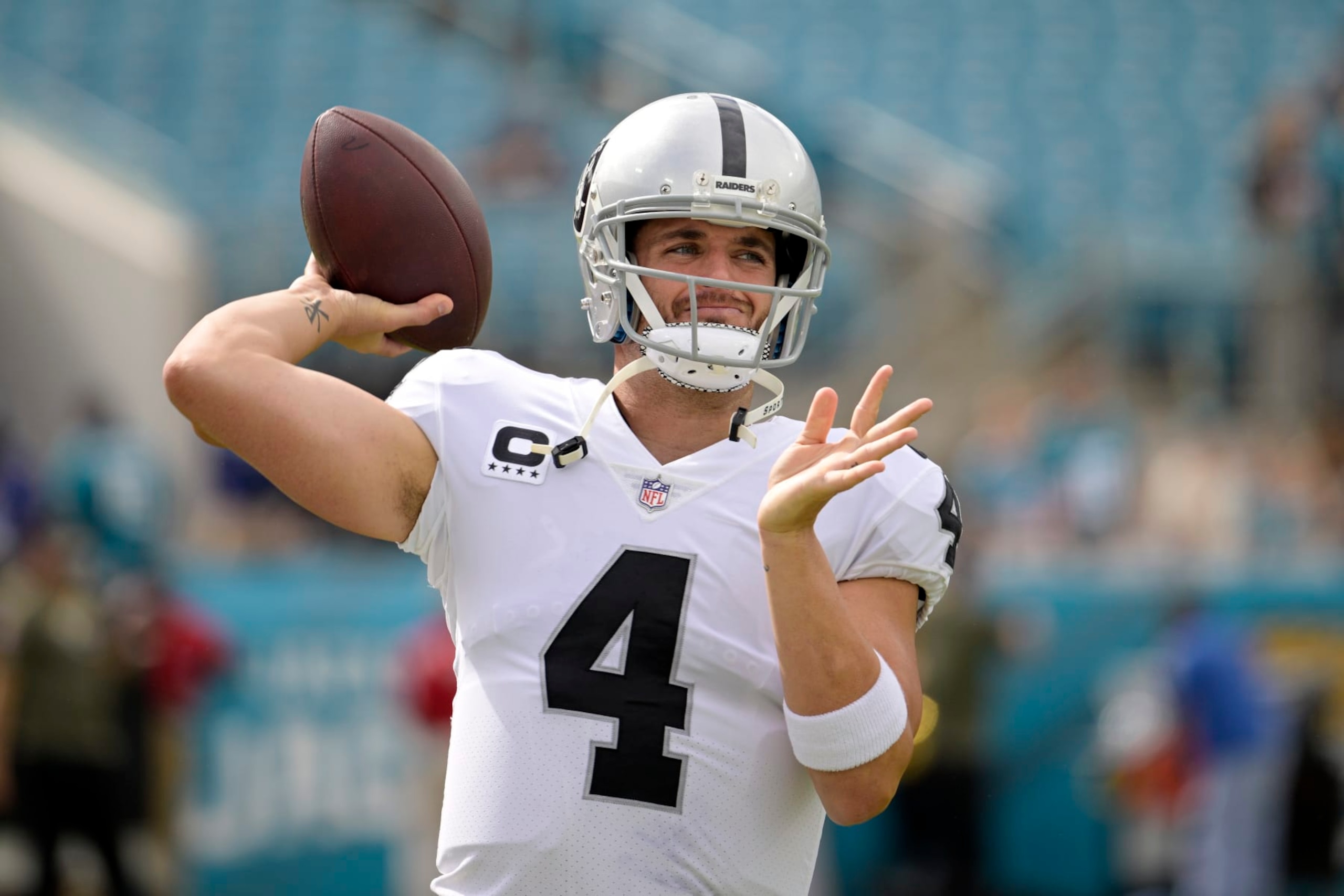 Raiders QB Derek Carr Raiders QB Derek Carr