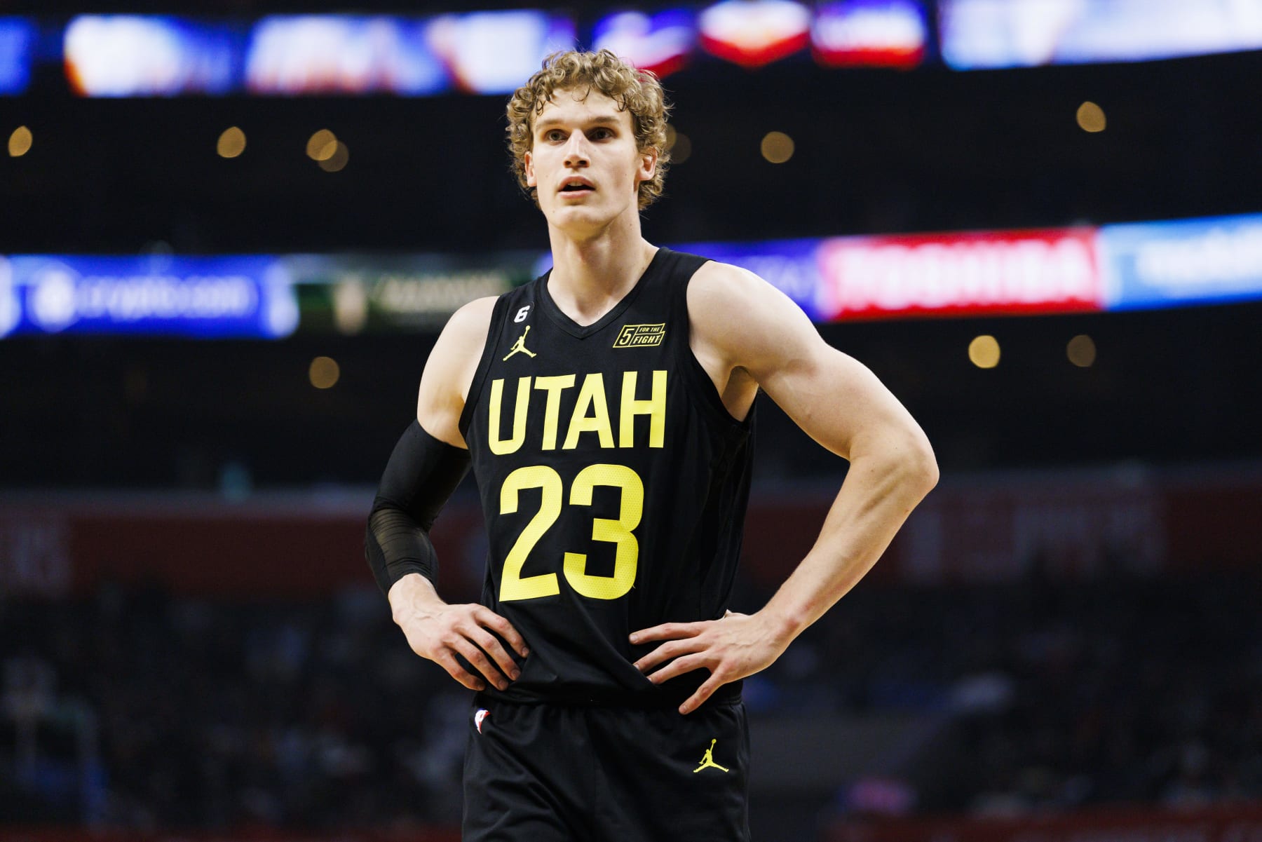 LOS ANGELES, CA - NOVEMBER 06: Utah Jazz forward Lauri Markkanen (23) on the court during a NBA game between the Utah Jazz and the Los Angeles Clippers on November 6, 2022 at Crypto.com Arena in Los Angeles, CA. (Photo by Ric Tapia/Icon Sportswire via Getty Images)