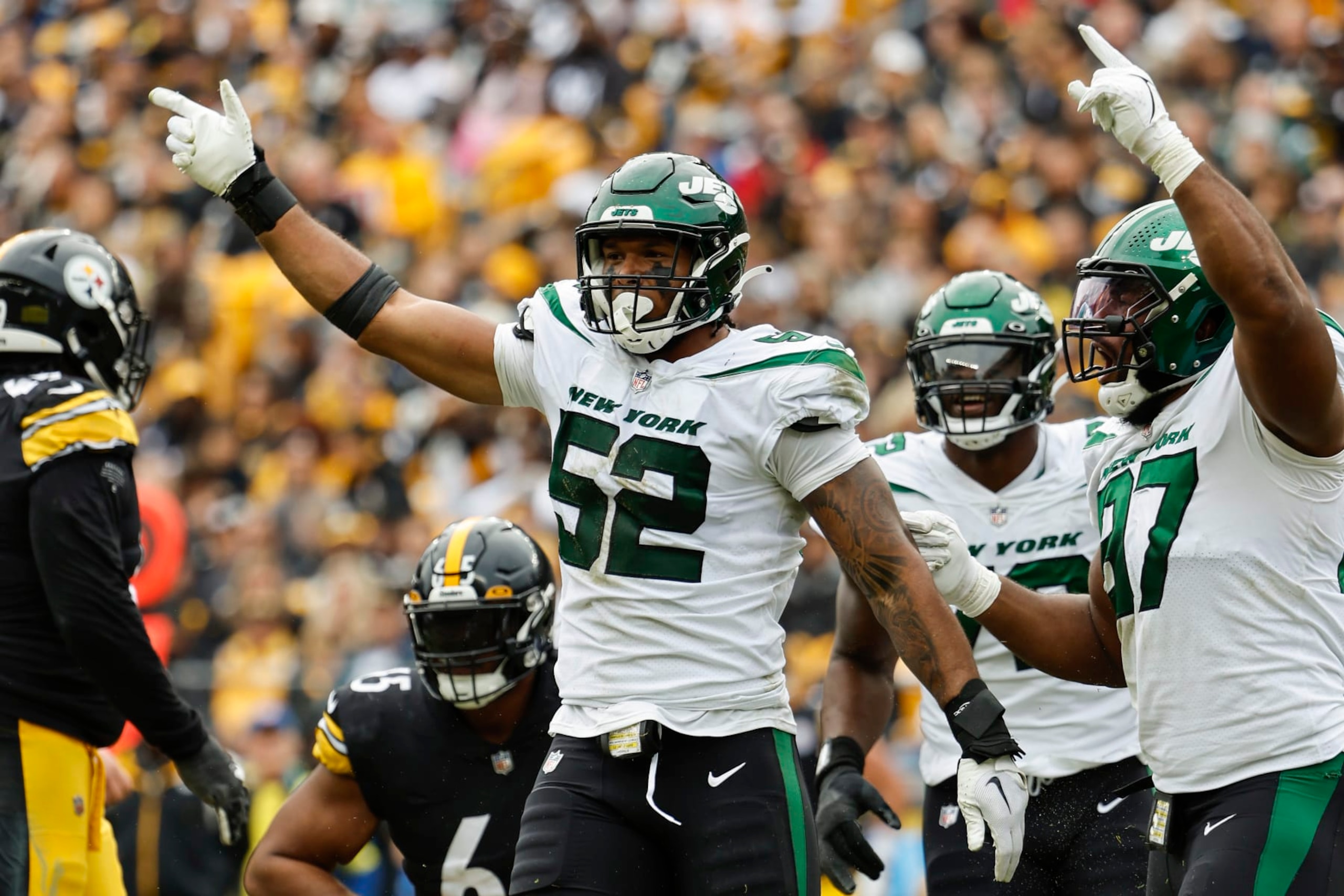 New York Jets defensive end Jermaine Johnson celebrates a sack against the Pittsburgh Steelers during an NFL football game at Acrisure Stadium, Sunday, Oct. 2, 2022 in Pittsburgh, Penn. (Winslow Townson/AP Images for Panini)