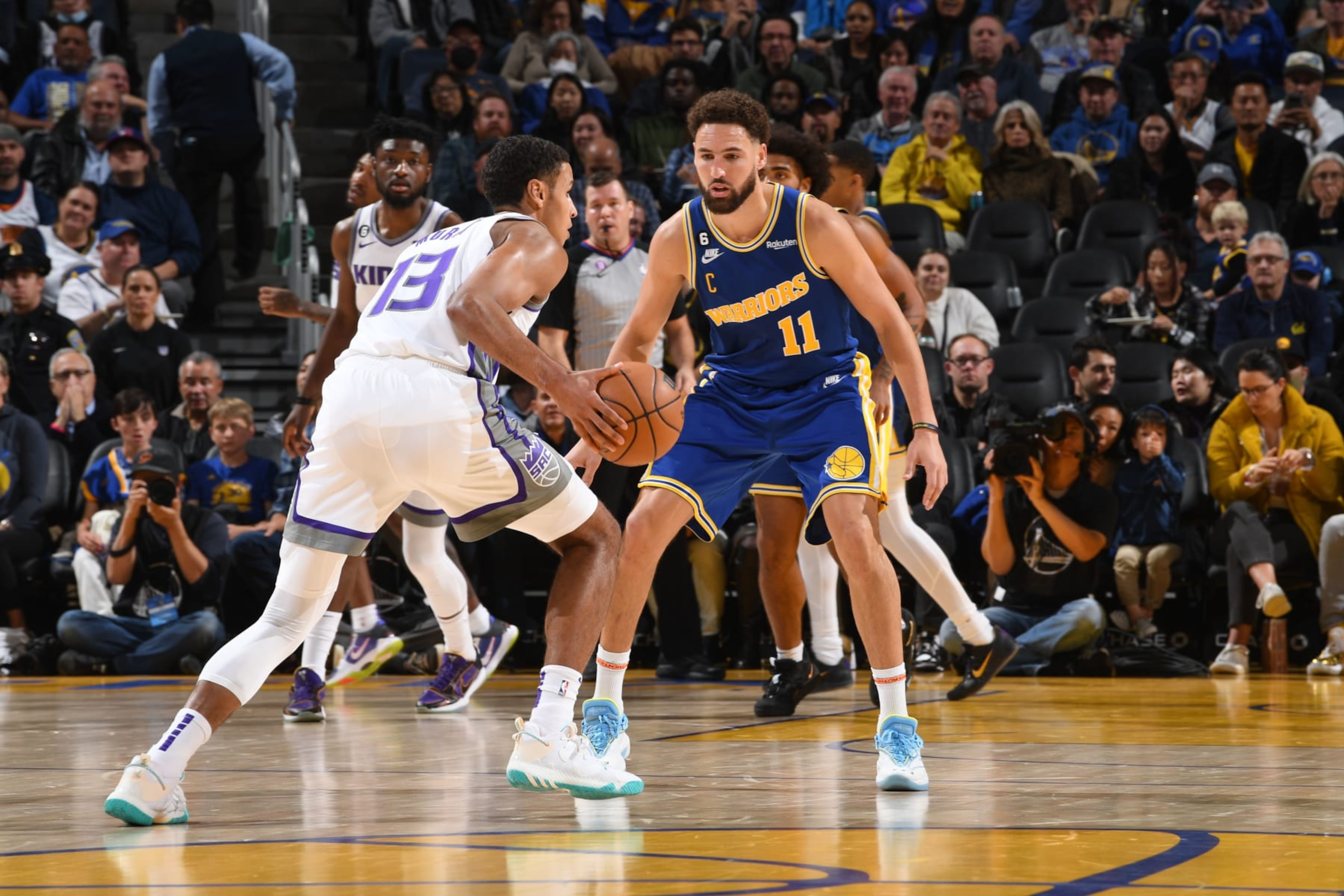 SAN FRANCISCO, CA - NOVEMBER 7: Klay Thompson #11 of the Golden State Warriors plays defense during the game against the Sacramento Kings on November 7, 2022 at Chase Center in San Francisco, California. NOTE TO USER: User expressly acknowledges and agrees that, by downloading and or using this photograph, user is consenting to the terms and conditions of Getty Images License Agreement. Mandatory Copyright Notice: Copyright 2022 NBAE (Photo by Noah Graham/NBAE via Getty Images) SAN FRANCISCO, CA - NOVEMBER 7: Klay Thompson #11 of the Golden State Warriors plays defense during the game against the Sacramento Kings on November 7, 2022 at Chase Center in San Francisco, California. NOTE TO USER: User expressly acknowledges and agrees that, by downloading and or using this photograph, user is consenting to the terms and conditions of Getty Images License Agreement. Mandatory Copyright Notice: Copyright 2022 NBAE (Photo by Noah Graham/NBAE via Getty Images)