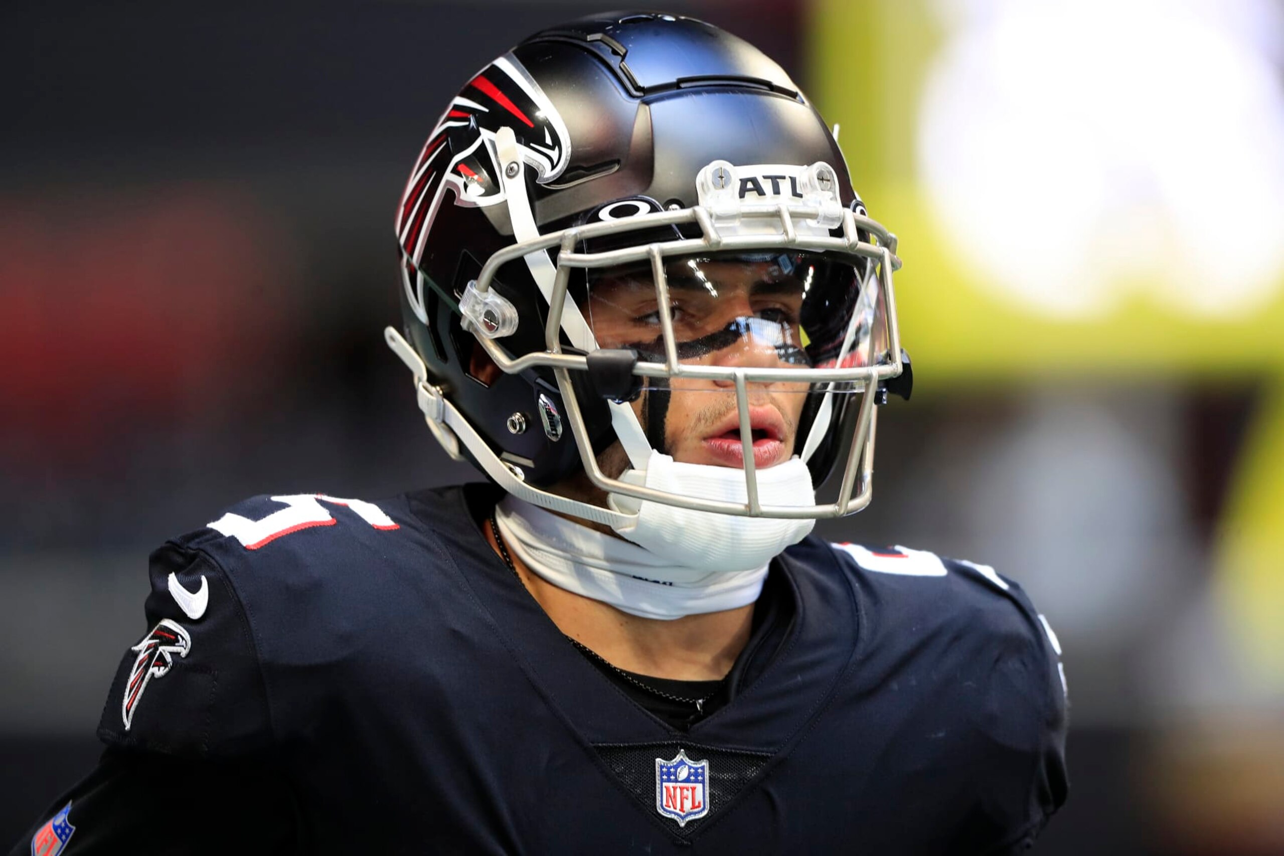 ATLANTA, GA - NOVEMBER 06: Atlanta Falcons wide receiver Drake London (5) looks on before the Sunday afternoon NFL game between the Atlanta Falcons and the Los Angeles Chargers on November 6, 2022 at Mercedes-Benz Stadium in Atlanta, Georgia. (Photo by David J. Griffin/Icon Sportswire via Getty Images) ATLANTA, GA - NOVEMBER 06: Atlanta Falcons wide receiver Drake London (5) looks on before the Sunday afternoon NFL game between the Atlanta Falcons and the Los Angeles Chargers on November 6, 2022 at Mercedes-Benz Stadium in Atlanta, Georgia. (Photo by David J. Griffin/Icon Sportswire via Getty Images)