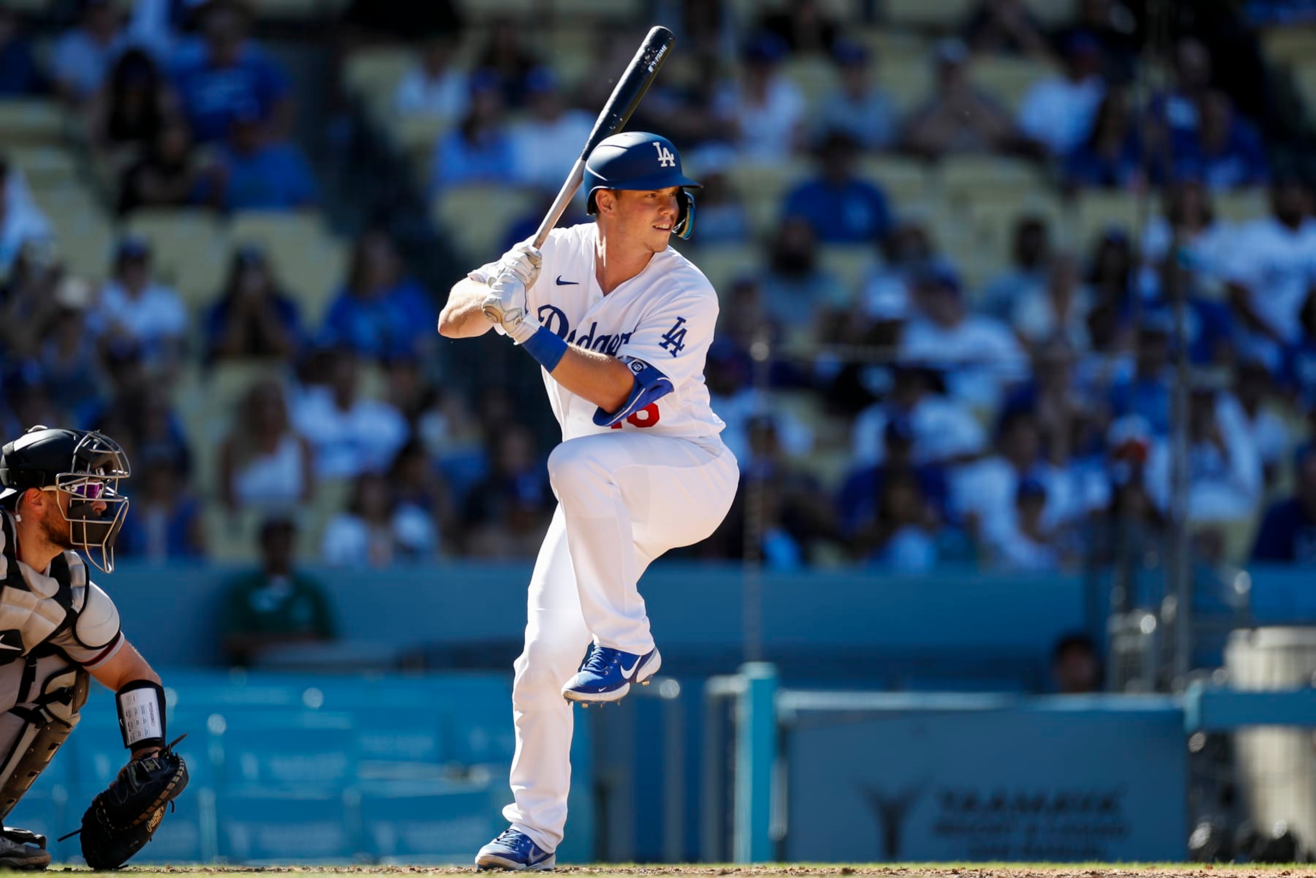 LOS ANGELES, CA - SEPTEMBER 20: Los Angeles Dodgers catcher Will Smith (16) waits for the pitch during game 1 of a doubleheader against the Arizona Diamondbacks on September 20, 2022, at Dodger Stadium in Los Angeles, CA. (Photo by Brandon Sloter/Icon Sportswire via Getty Images)