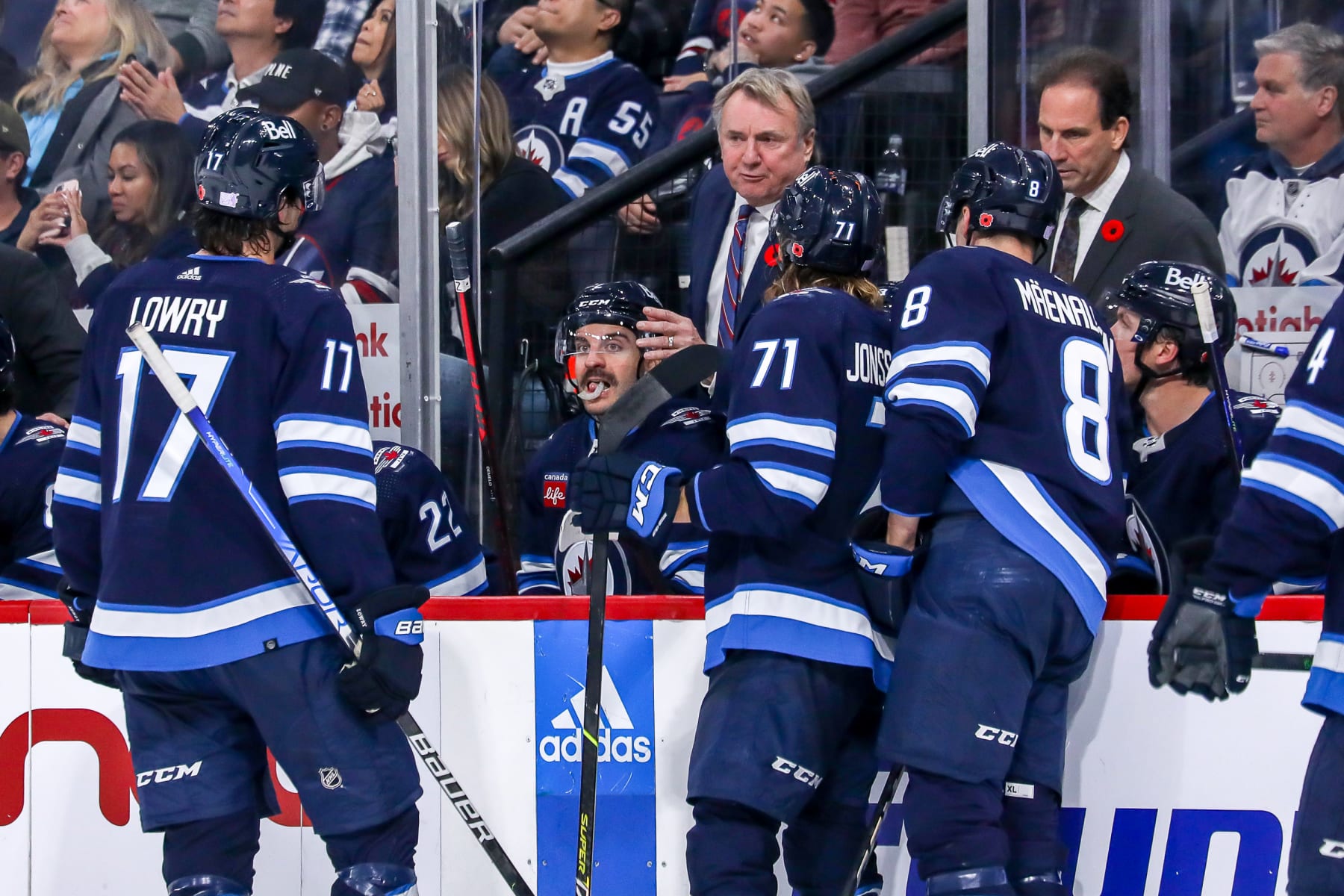 Winnipeg coach Rick Bowness picked up his first win against his former team, the Dallas Stars.