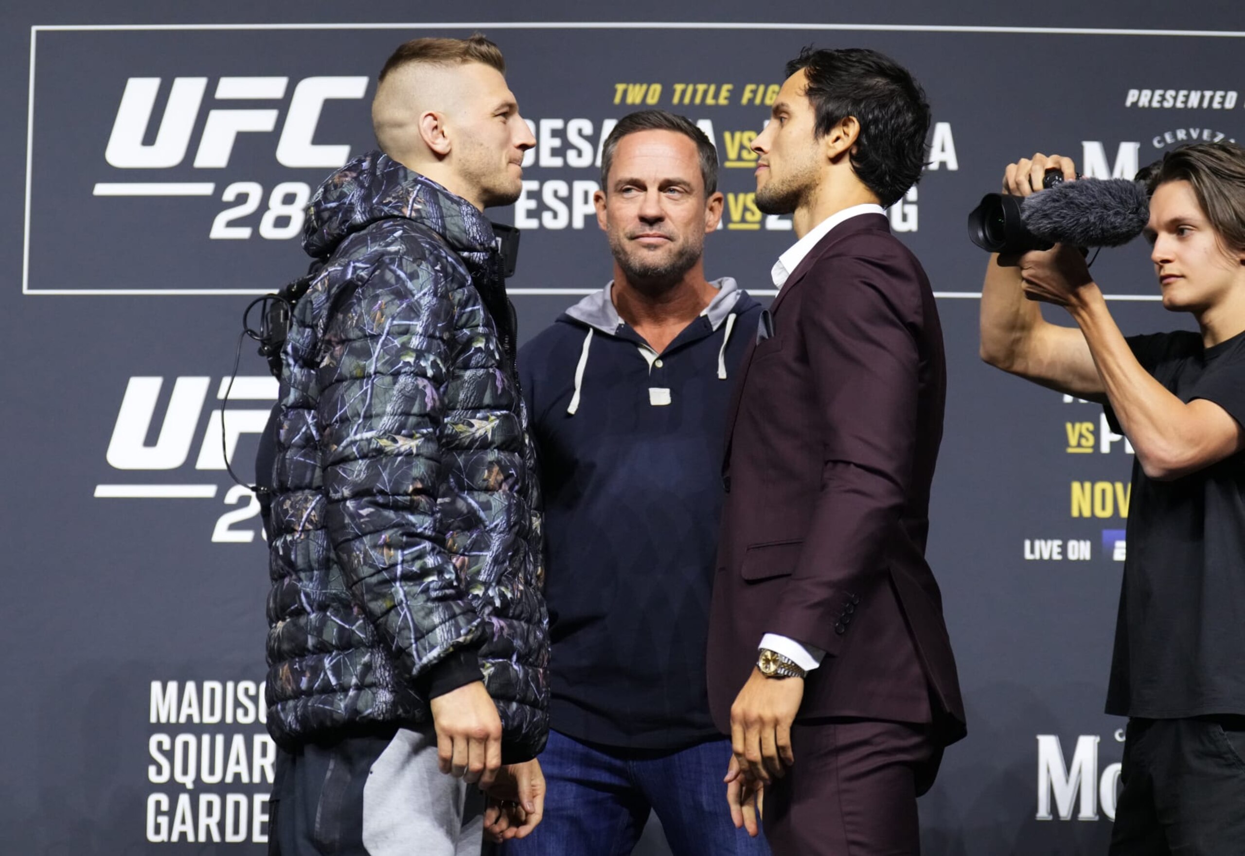 Dan Hooker squares off against Claudio Puelles to kick off the main card. 