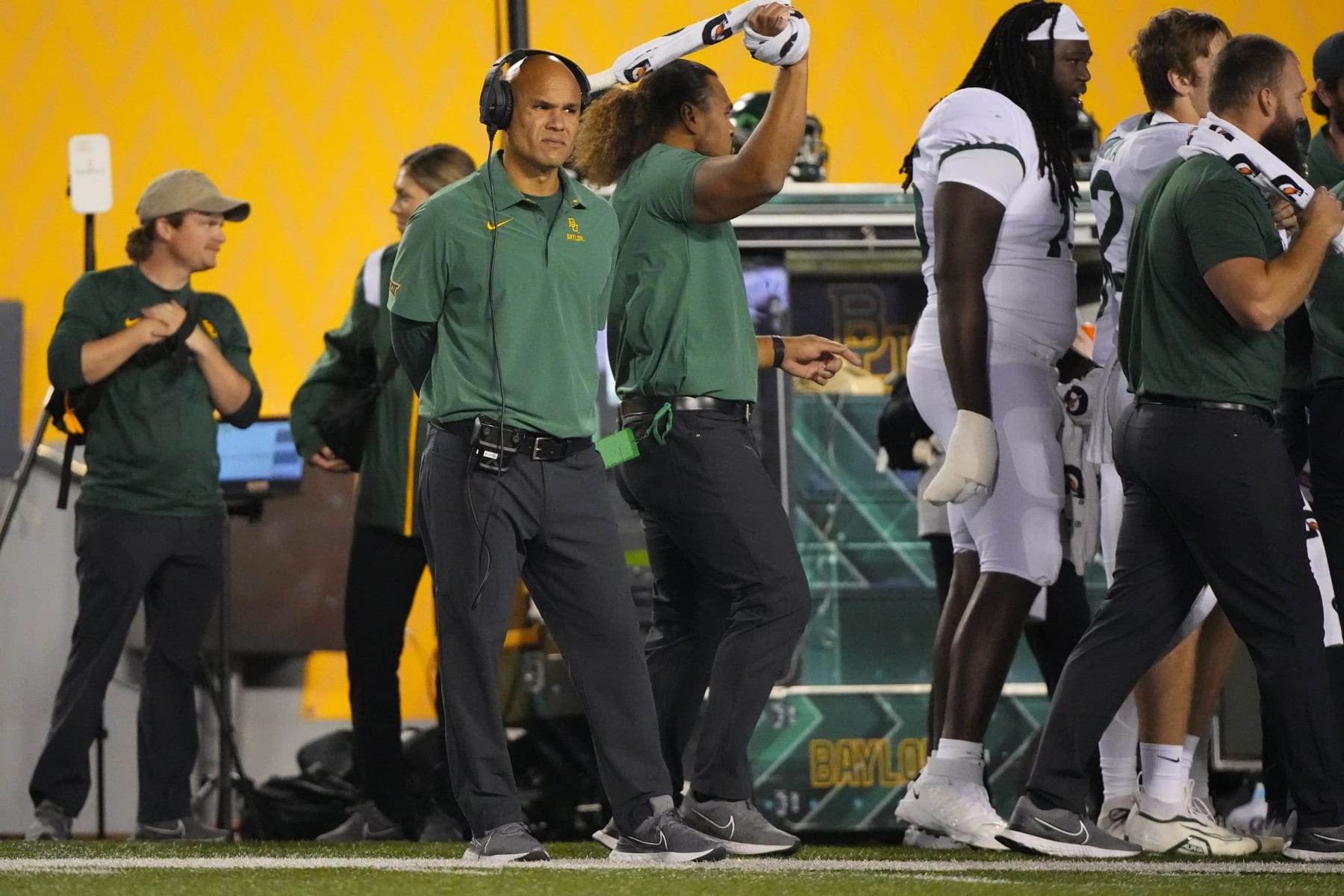 MORGANTOWN, WV - OCTOBER 13: Baylor Bears Heac Coach Dave Aranda on the sidelines during the first half of the college football game between the Baylor Bears and the West Virginia Mountaineers on October 13, 2022, at Mountaineer Field at Milan Puskar Stadium in Morgantown, WV. (Photo by Gregory Fisher/Icon Sportswire via Getty Images)