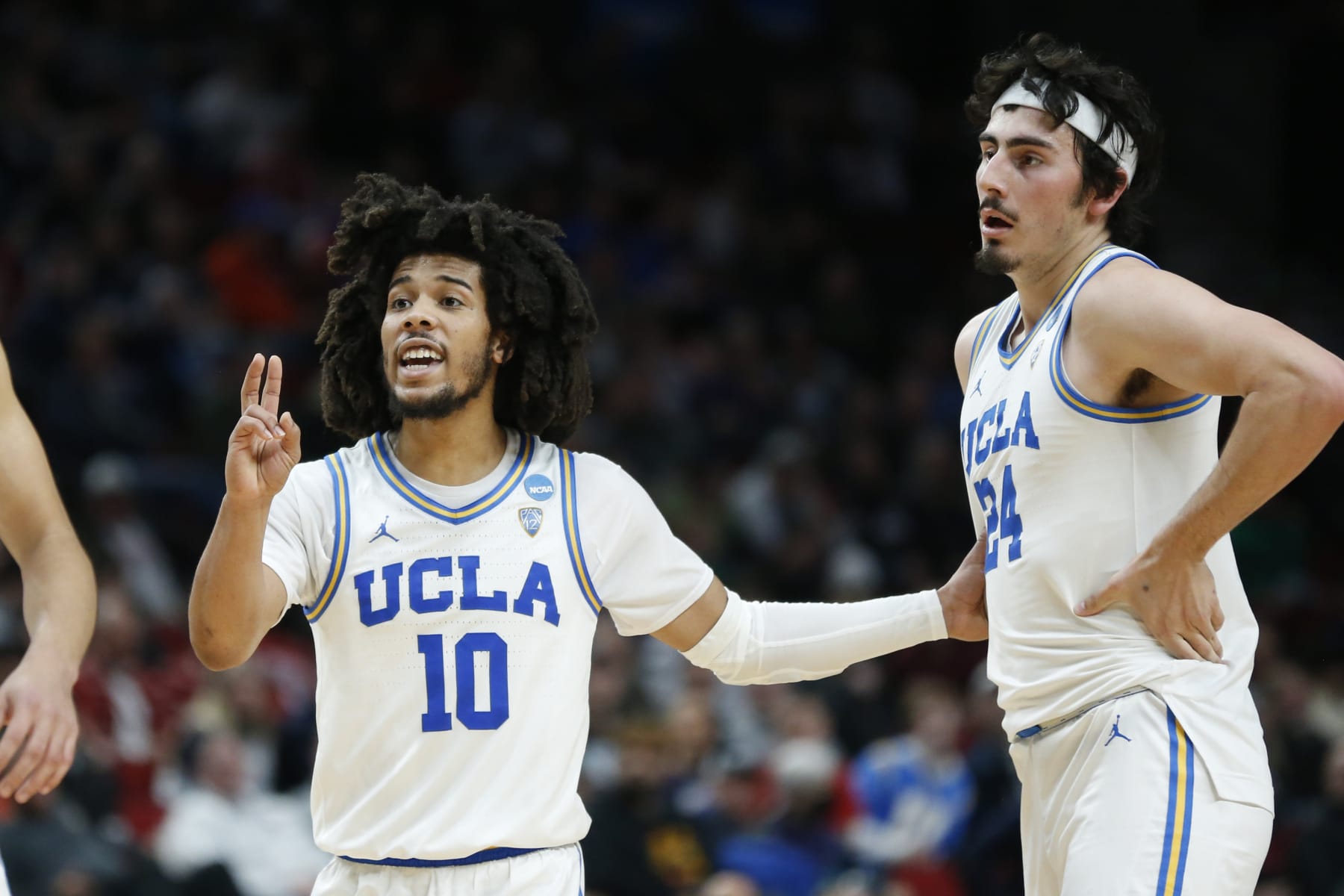 UCLA's Tyger Campbell and Jaime Jaquez Jr.