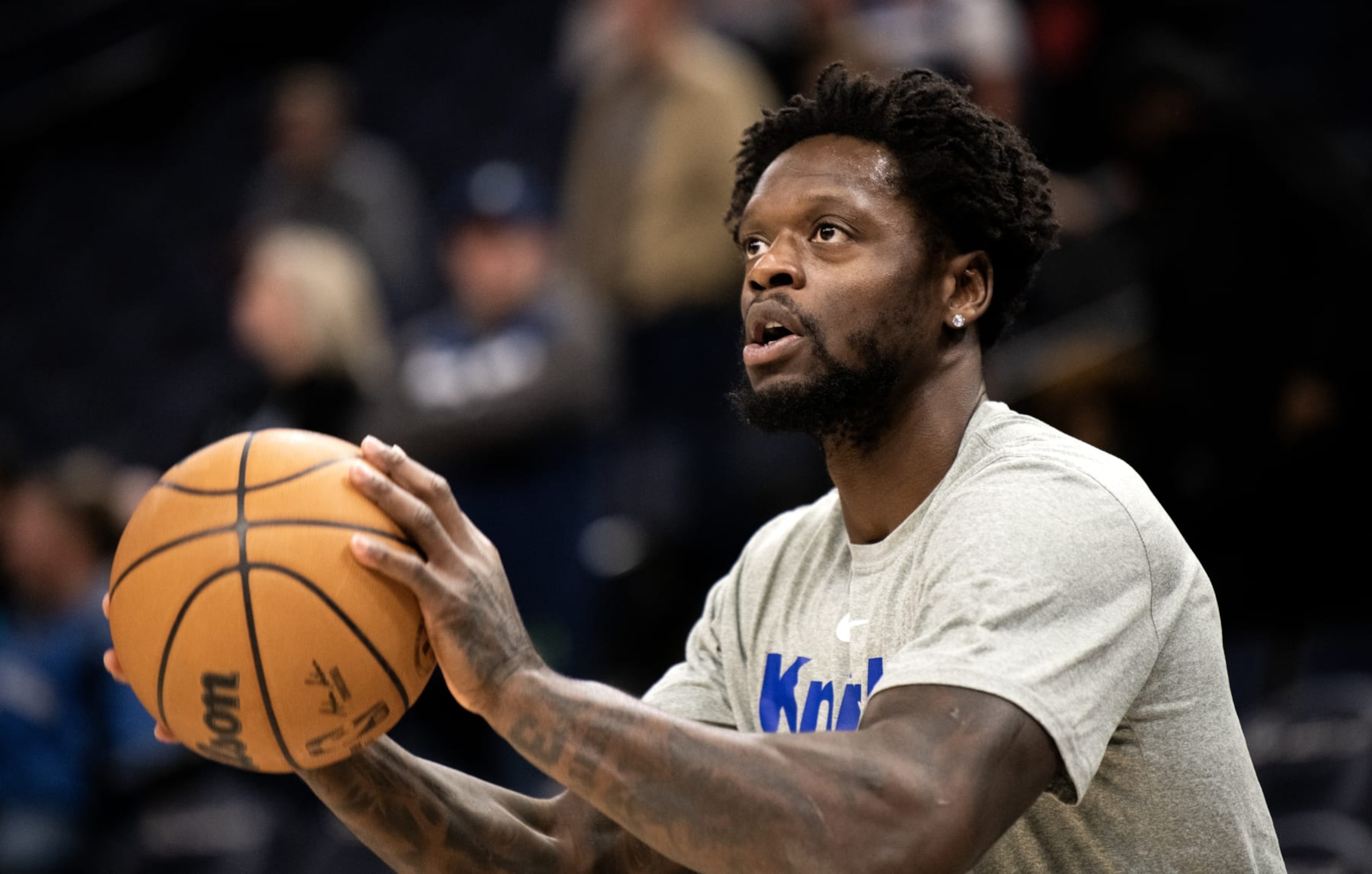MINNEAPOLIS, MN - NOVEMBER 07: Julius Randle #30 of the New York Knicks warms up before the game against the Minnesota Timberwolves at Target Center on November 7, 2022 in Minneapolis, Minnesota. NOTE TO USER: User expressly acknowledges and agrees that, by downloading and or using this photograph, User is consenting to the terms and conditions of the Getty Images License Agreement. (Photo by Stephen Maturen/Getty Images) MINNEAPOLIS, MN - NOVEMBER 07: Julius Randle #30 of the New York Knicks warms up before the game against the Minnesota Timberwolves at Target Center on November 7, 2022 in Minneapolis, Minnesota. NOTE TO USER: User expressly acknowledges and agrees that, by downloading and or using this photograph, User is consenting to the terms and conditions of the Getty Images License Agreement. (Photo by Stephen Maturen/Getty Images)