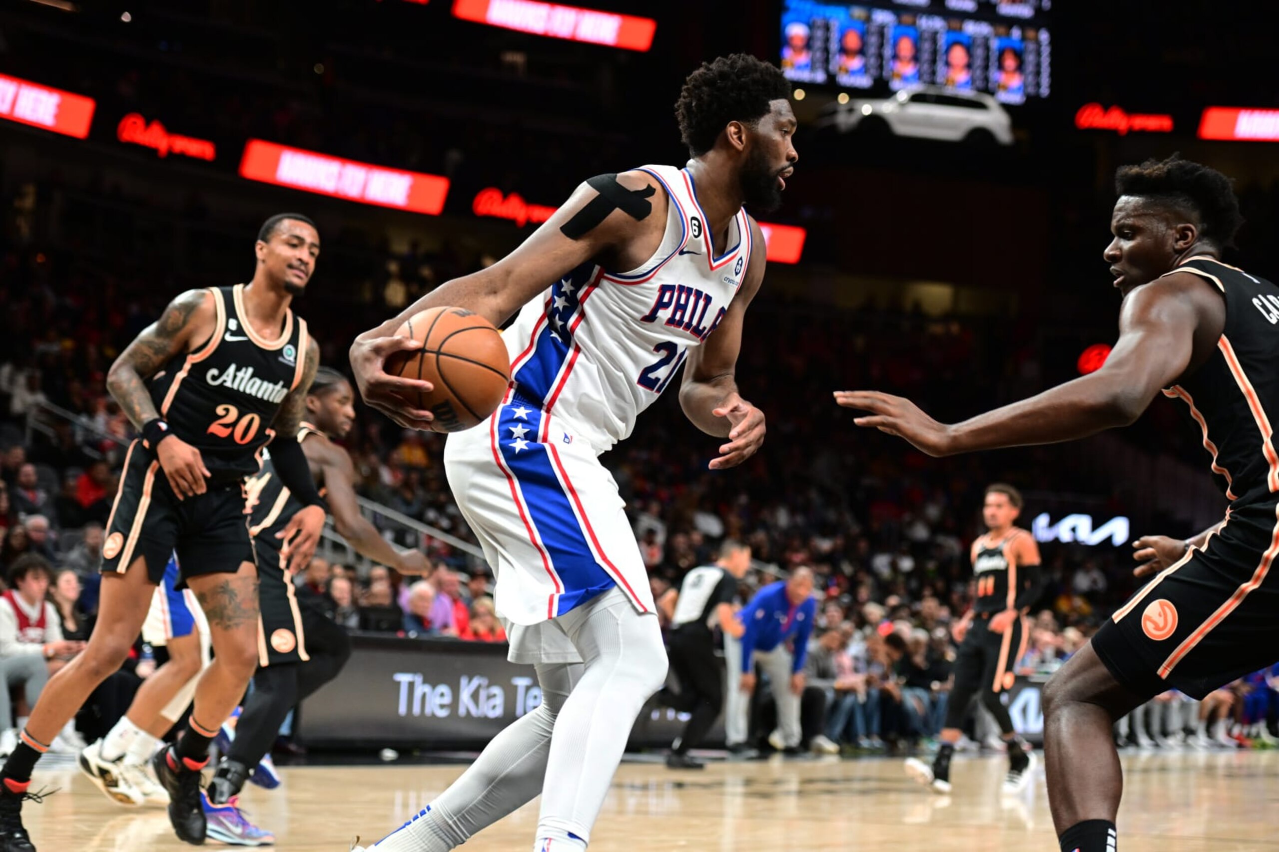 ATLANTA, GA - NOVEMBER 10: Joel Embiid #21 of the Philadelphia 76ers handles the ball during the game against the Atlanta Hawks on November 10, 2022 at State Farm Arena in Atlanta, Georgia.  NOTE TO USER: User expressly acknowledges and agrees that, by downloading and/or using this Photograph, user is consenting to the terms and conditions of the Getty Images License Agreement. Mandatory Copyright Notice: Copyright 2022 NBAE (Photo by Adam Hagy/NBAE via Getty Images)