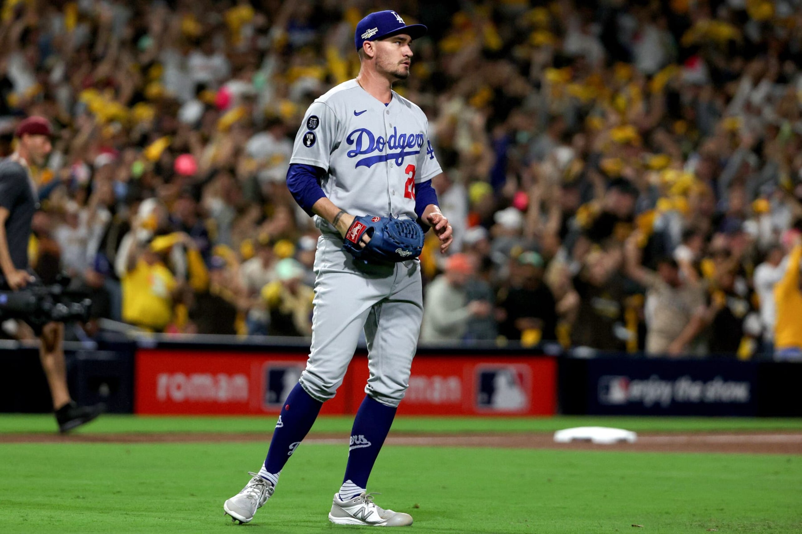 SAN DIEGO, CALIFORNIA - OCTOBER 14: Andrew Heaney #28 of the Los Angeles Dodgers reacts after a home run by Trent Grisham #2 of the San Diego Padres during the fourth inning in game three of the National League Division Series at PETCO Park on October 14, 2022 in San Diego, California. (Photo by Harry How/Getty Images) SAN DIEGO, CALIFORNIA - OCTOBER 14: Andrew Heaney #28 of the Los Angeles Dodgers reacts after a home run by Trent Grisham #2 of the San Diego Padres during the fourth inning in game three of the National League Division Series at PETCO Park on October 14, 2022 in San Diego, California. (Photo by Harry How/Getty Images)