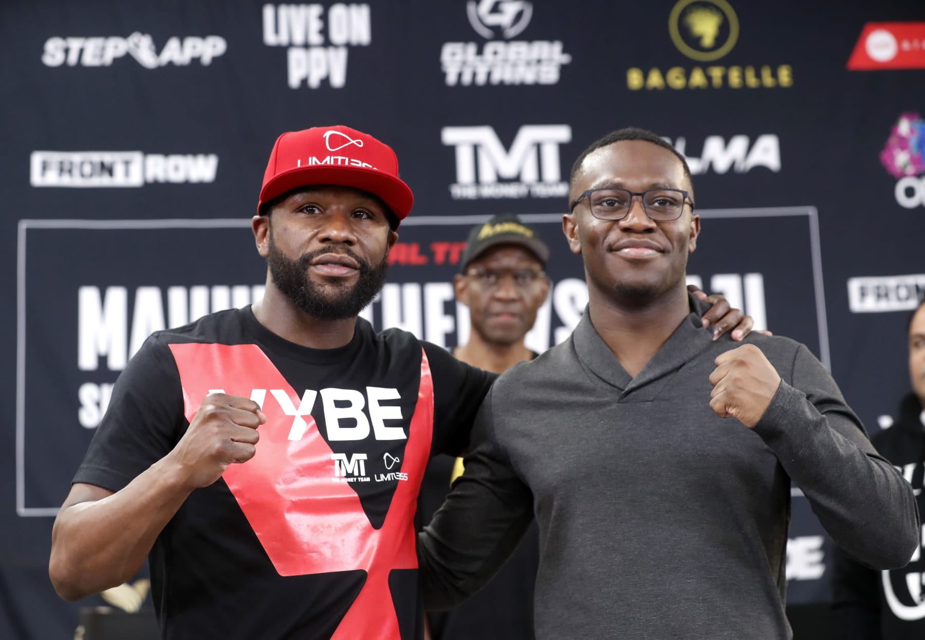LAS VEGAS, NEVADA - OCTOBER 13: Floyd Mayweather Jr. (L) and Deji Olatunji pose during a news conference at the Mayweather Boxing Club on October 13, 2022 in Las Vegas, Nevada. Mayweather is scheduled to fight Olatunji in an exhibition match in Dubai on November 13, 2022.  (Photo by Steve Marcus/Getty Images)