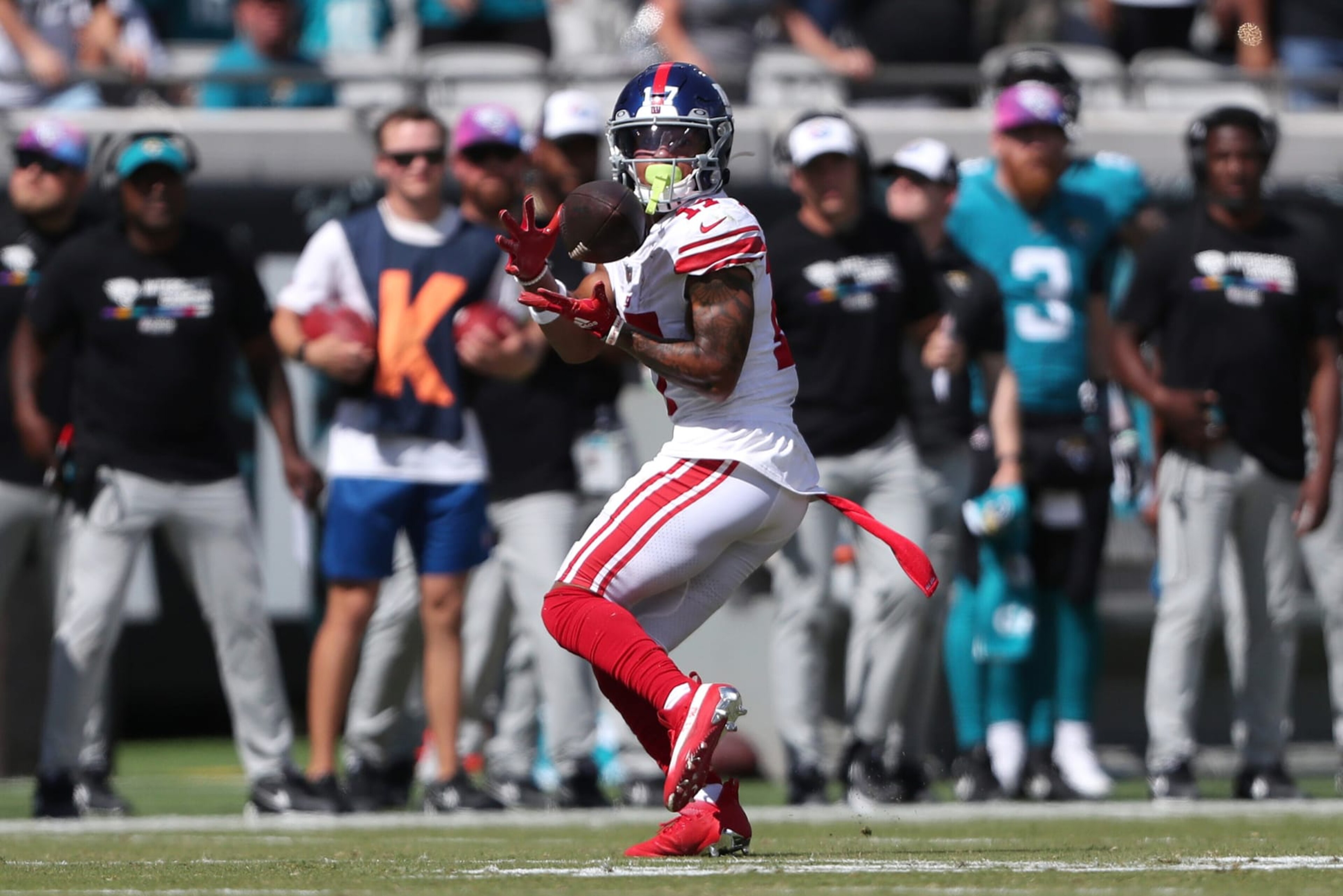 JACKSONVILLE, FLORIDA - OCTOBER 23: Wan'Dale Robinson #17 of the New York Giants catches a pass during the first half against the Jacksonville Jaguars at TIAA Bank Field on October 23, 2022 in Jacksonville, Florida. (Photo by Courtney Culbreath/Getty Images)