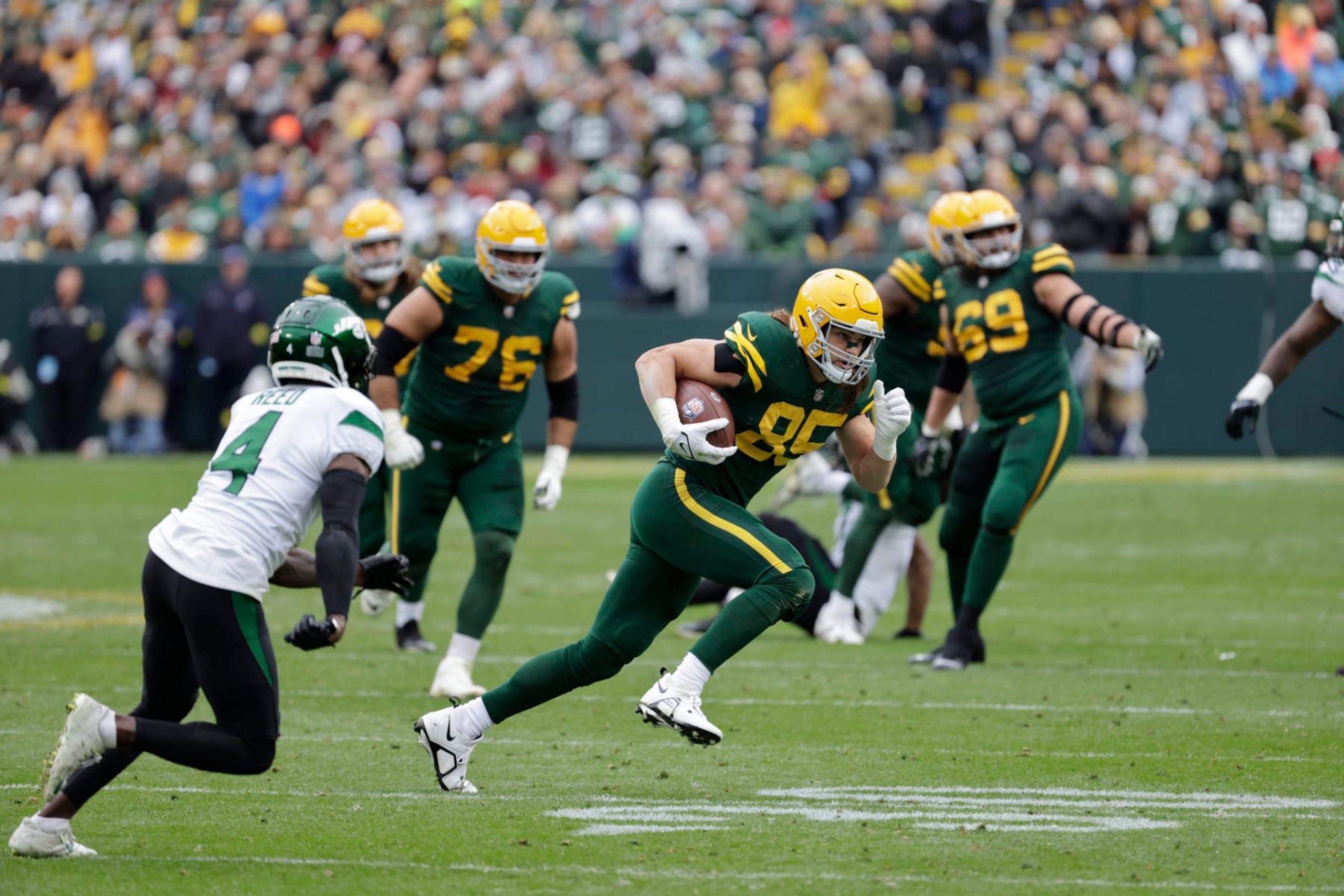 Green Bay Packers tight end Robert Tonyan (85) during an NFL football game on Sunday, Oct. 17, 2022, in Green Bay, Wis. (AP Photo/Mike Roemer) Green Bay Packers tight end Robert Tonyan (85) during an NFL football game on Sunday, Oct. 17, 2022, in Green Bay, Wis. (AP Photo/Mike Roemer)