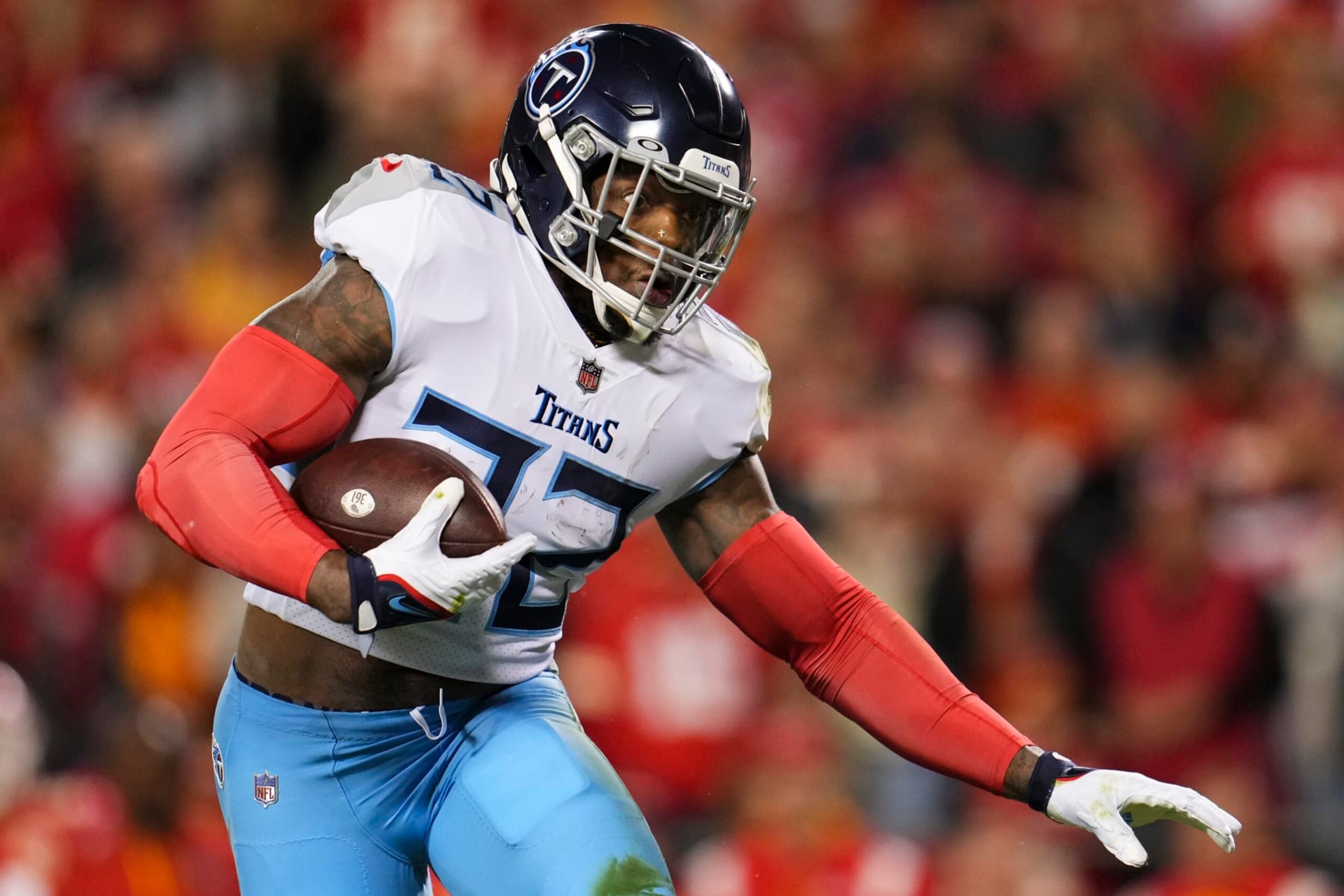 KANSAS CITY, MO - NOVEMBER 06: Derrick Henry #22 of the Tennessee Titans runs the ball against the Kansas City Chiefs at GEHA Field at Arrowhead Stadium on November 6, 2022 in Kansas City, Missouri. (Photo by Cooper Neill/Getty Images) KANSAS CITY, MO - NOVEMBER 06: Derrick Henry #22 of the Tennessee Titans runs the ball against the Kansas City Chiefs at GEHA Field at Arrowhead Stadium on November 6, 2022 in Kansas City, Missouri. (Photo by Cooper Neill/Getty Images)