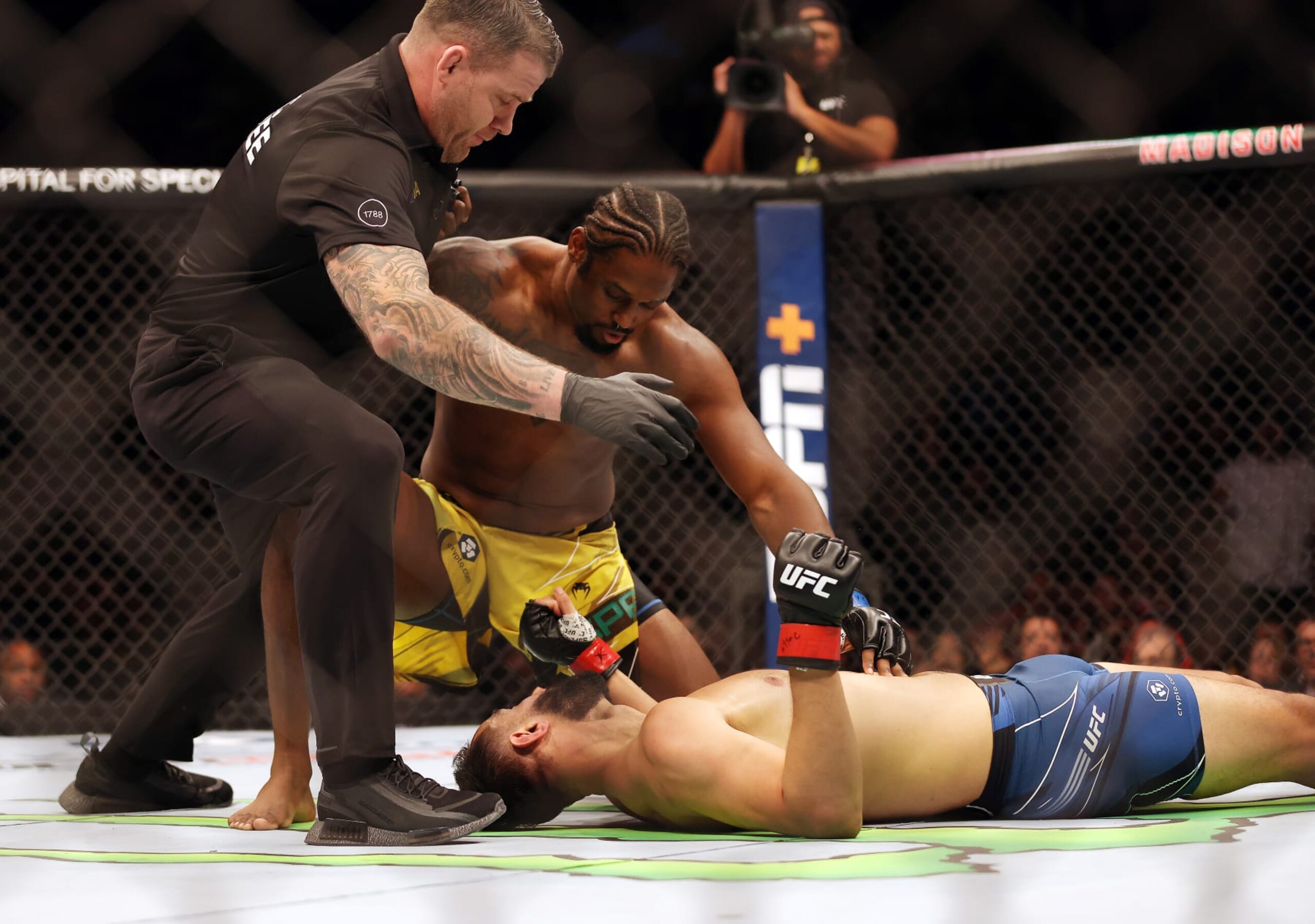NEW YORK, NEW YORK - NOVEMBER 12:  The referee stops the fight after Ryan Spann knocks down Dominick Reyes in the 1st round of their fight during UFC 281 at Madison Square Garden on November 12, 2022 in New York City. (Photo by Jamie Squire/Getty Images)
