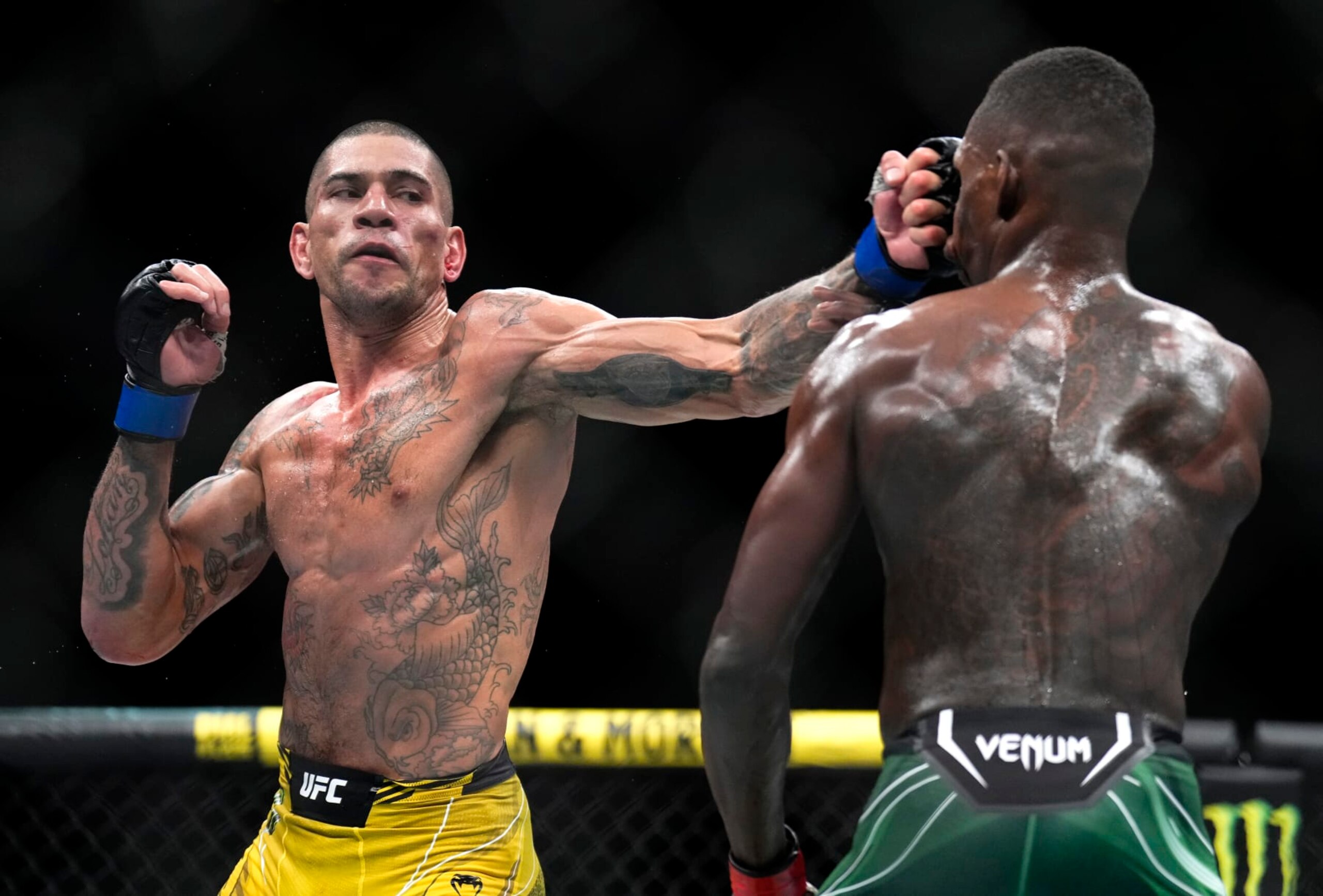 NEW YORK, NEW YORK - NOVEMBER 12: (L-R) Alex Pereira of Brazil punches Israel Adesanya of Nigeria in the UFC middleweight championship bout during the UFC 281 event at Madison Square Garden on November 12, 2022 in New York City. (Photo by Chris Unger/Zuffa LLC) NEW YORK, NEW YORK - NOVEMBER 12: (L-R) Alex Pereira of Brazil punches Israel Adesanya of Nigeria in the UFC middleweight championship bout during the UFC 281 event at Madison Square Garden on November 12, 2022 in New York City. (Photo by Chris Unger/Zuffa LLC)