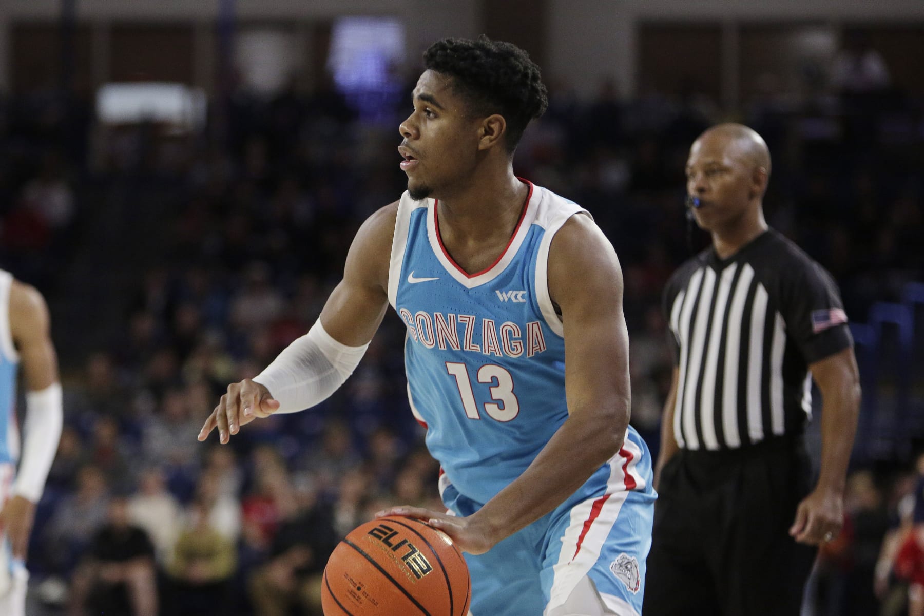Gonzaga guard Malachi Smith controls the ball during the second half of an NCAA college basketball game against North Florida, Monday, Nov. 7, 2022, in Spokane, Wash. (AP Photo/Young Kwak)