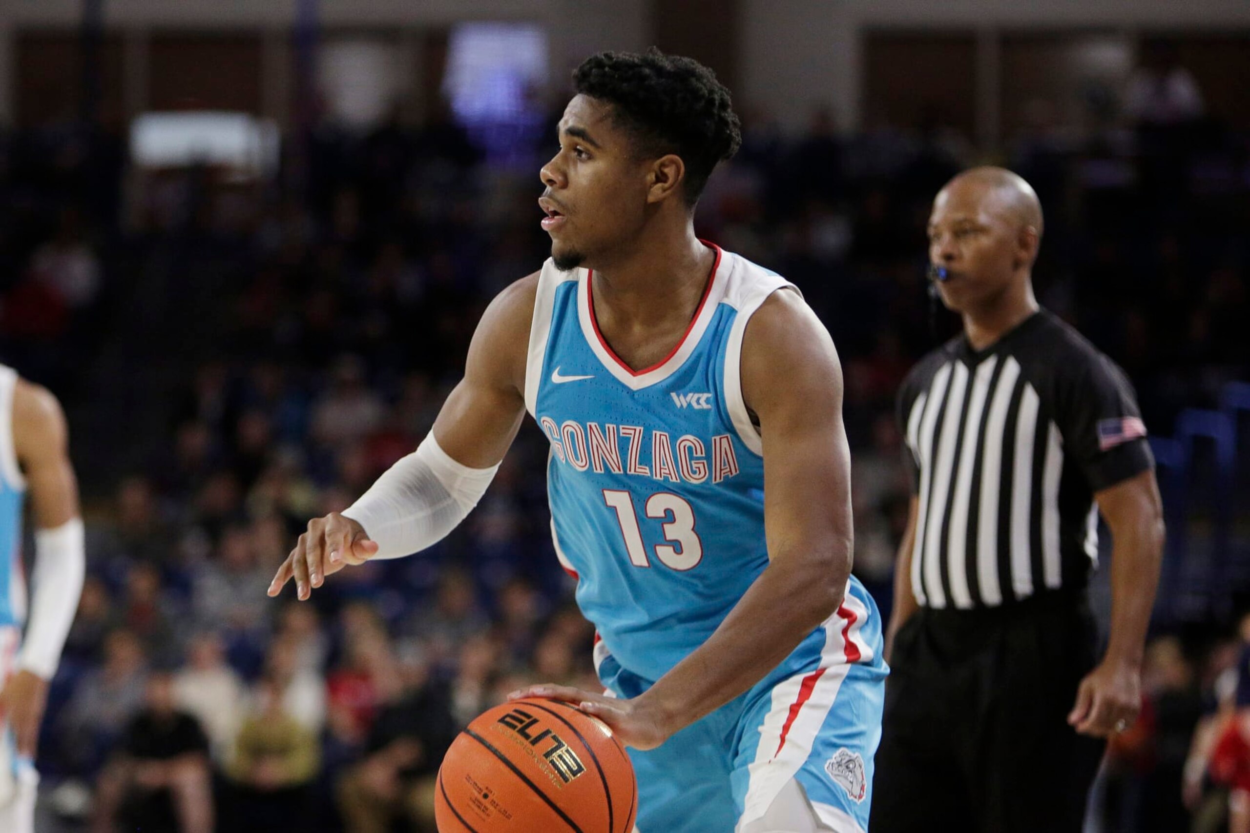 Gonzaga guard Malachi Smith controls the ball during the second half of an NCAA college basketball game against North Florida, Monday, Nov. 7, 2022, in Spokane, Wash. (AP Photo/Young Kwak)