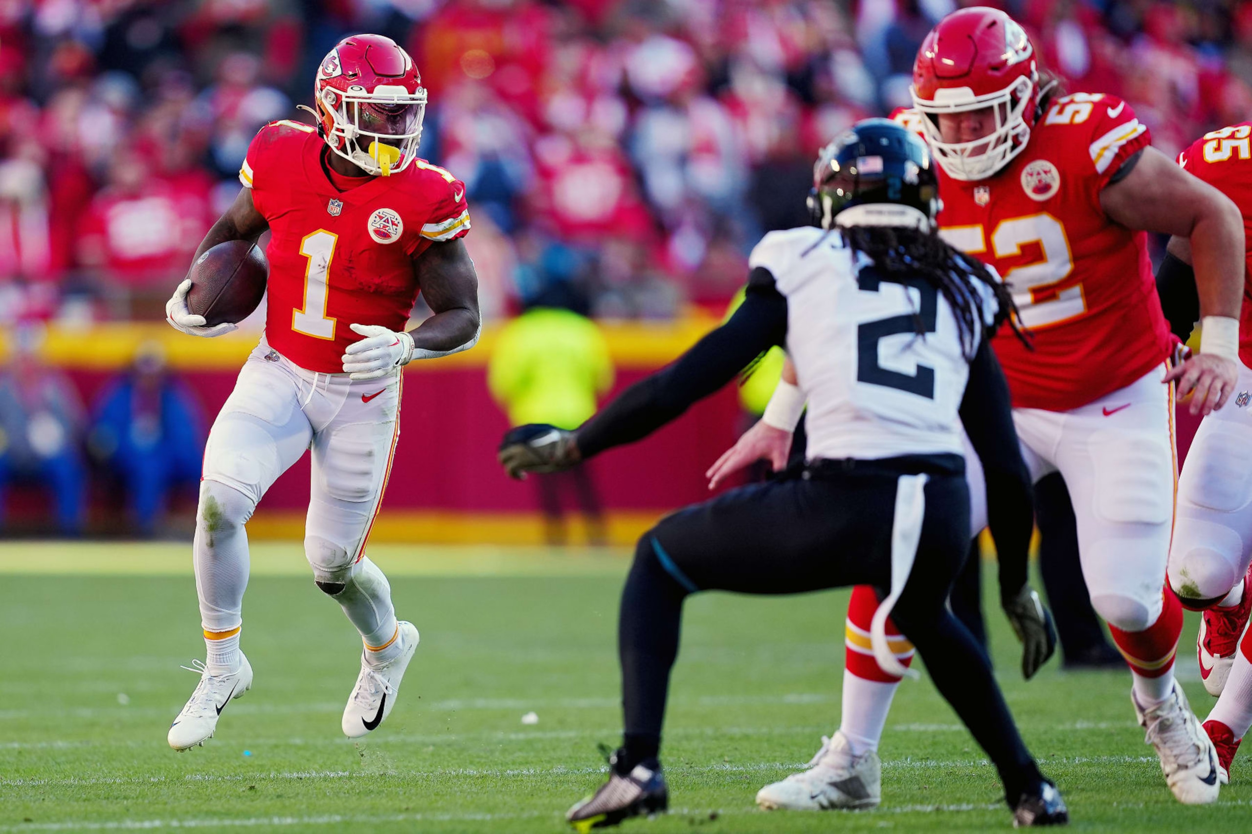 KANSAS CITY, MISSOURI - NOVEMBER 13: Jerick McKinnon #1 of the Kansas City Chiefs runs after catching a pass in the third quarter of the game against the Jacksonville Jaguars at Arrowhead Stadium on November 13, 2022 in Kansas City, Missouri. (Photo by Jason Hanna/Getty Images) KANSAS CITY, MISSOURI - NOVEMBER 13: Jerick McKinnon #1 of the Kansas City Chiefs runs after catching a pass in the third quarter of the game against the Jacksonville Jaguars at Arrowhead Stadium on November 13, 2022 in Kansas City, Missouri. (Photo by Jason Hanna/Getty Images)