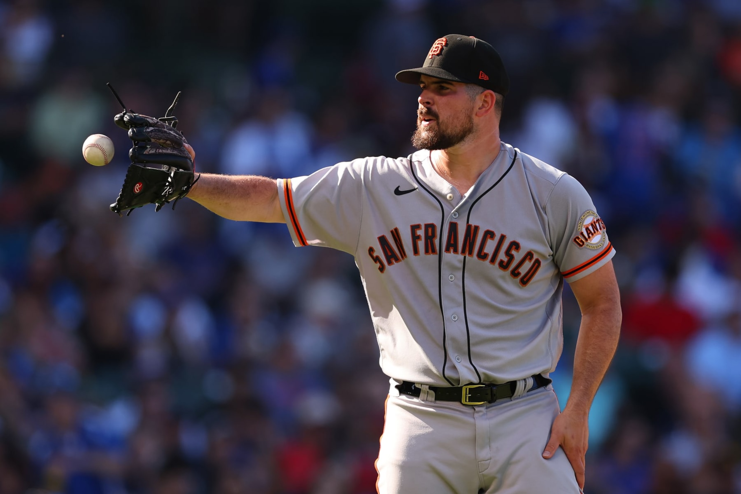 CHICAGO, ILLINOIS - SEPTEMBER 09: Carlos Rodon #16 of the San Francisco Giants reacts against the Chicago Cubs at Wrigley Field on September 09, 2022 in Chicago, Illinois. (Photo by Michael Reaves/Getty Images) CHICAGO, ILLINOIS - SEPTEMBER 09: Carlos Rodon #16 of the San Francisco Giants reacts against the Chicago Cubs at Wrigley Field on September 09, 2022 in Chicago, Illinois. (Photo by Michael Reaves/Getty Images)