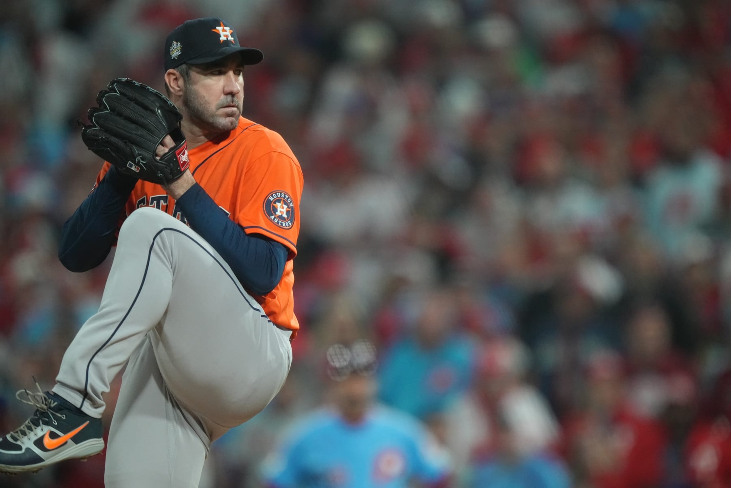 Baseball: World Series: Houston Astros Justin Verlander (35) in action, pitching vs Philadelphia Phillies at Citizens Bank Park. Game 5.
Philadelphia, PA 11/3/2022
CREDIT: Erick W. Rasco (Photo by Erick W. Rasco/Sports Illustrated via Getty Images)
(Set Number: X164226 TK1) Baseball: World Series: Houston Astros Justin Verlander (35) in action, pitching vs Philadelphia Phillies at Citizens Bank Park. Game 5.
Philadelphia, PA 11/3/2022
CREDIT: Erick W. Rasco (Photo by Erick W. Rasco/Sports Illustrated via Getty Images)
(Set Number: X164226 TK1)