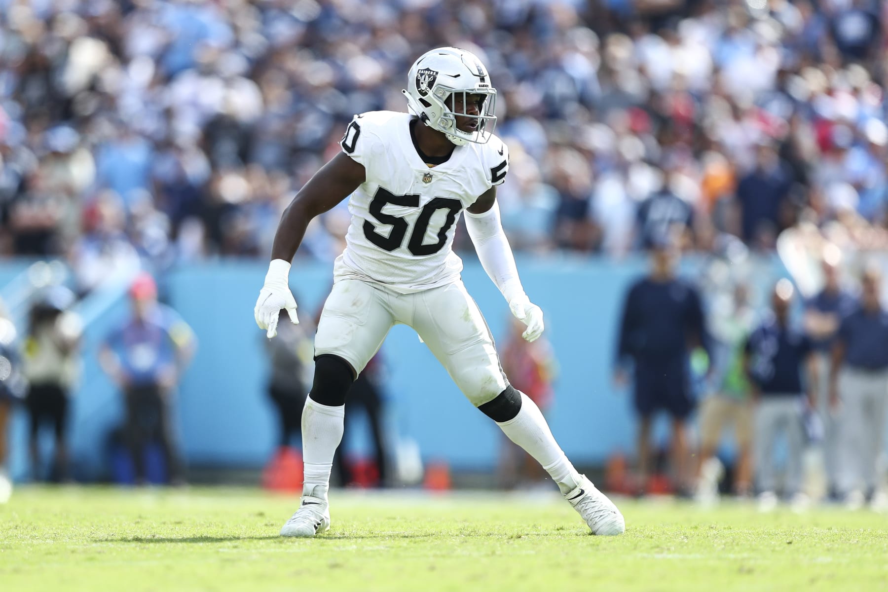 NASHVILLE, TN - SEPTEMBER 25: Jayon Brown #50 of the Las Vegas Raiders runs to the ball carrier during an NFL football game against the Tennessee Titans at Nissan Stadium on September 25, 2022 in Nashville, Tennessee. (Photo by Kevin Sabitus/Getty Images)