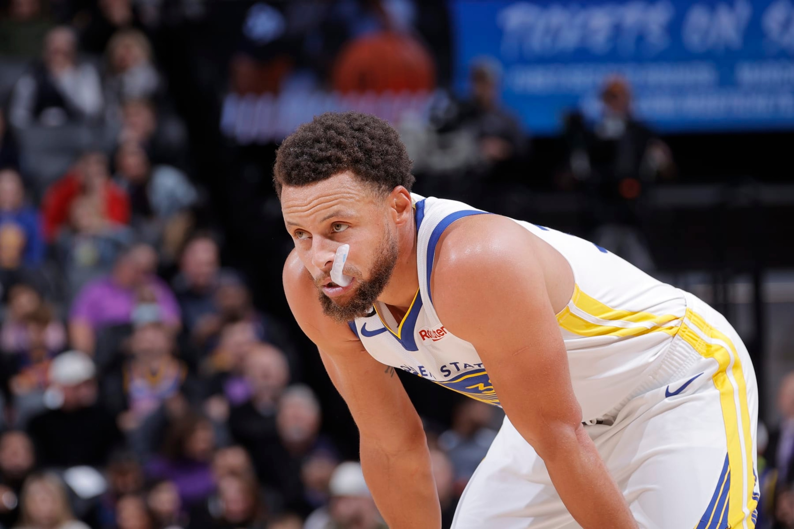 SACRAMENTO, CA - NOVEMBER 13: Stephen Curry #30 of the Golden State Warriors looks on during the game against the Sacramento Kings on November 13, 2022 at Golden 1 Center in Sacramento, California. NOTE TO USER: User expressly acknowledges and agrees that, by downloading and or using this Photograph, user is consenting to the terms and conditions of the Getty Images License Agreement. Mandatory Copyright Notice: Copyright 2022 NBAE (Photo by Rocky Widner/NBAE via Getty Images) SACRAMENTO, CA - NOVEMBER 13: Stephen Curry #30 of the Golden State Warriors looks on during the game against the Sacramento Kings on November 13, 2022 at Golden 1 Center in Sacramento, California. NOTE TO USER: User expressly acknowledges and agrees that, by downloading and or using this Photograph, user is consenting to the terms and conditions of the Getty Images License Agreement. Mandatory Copyright Notice: Copyright 2022 NBAE (Photo by Rocky Widner/NBAE via Getty Images)