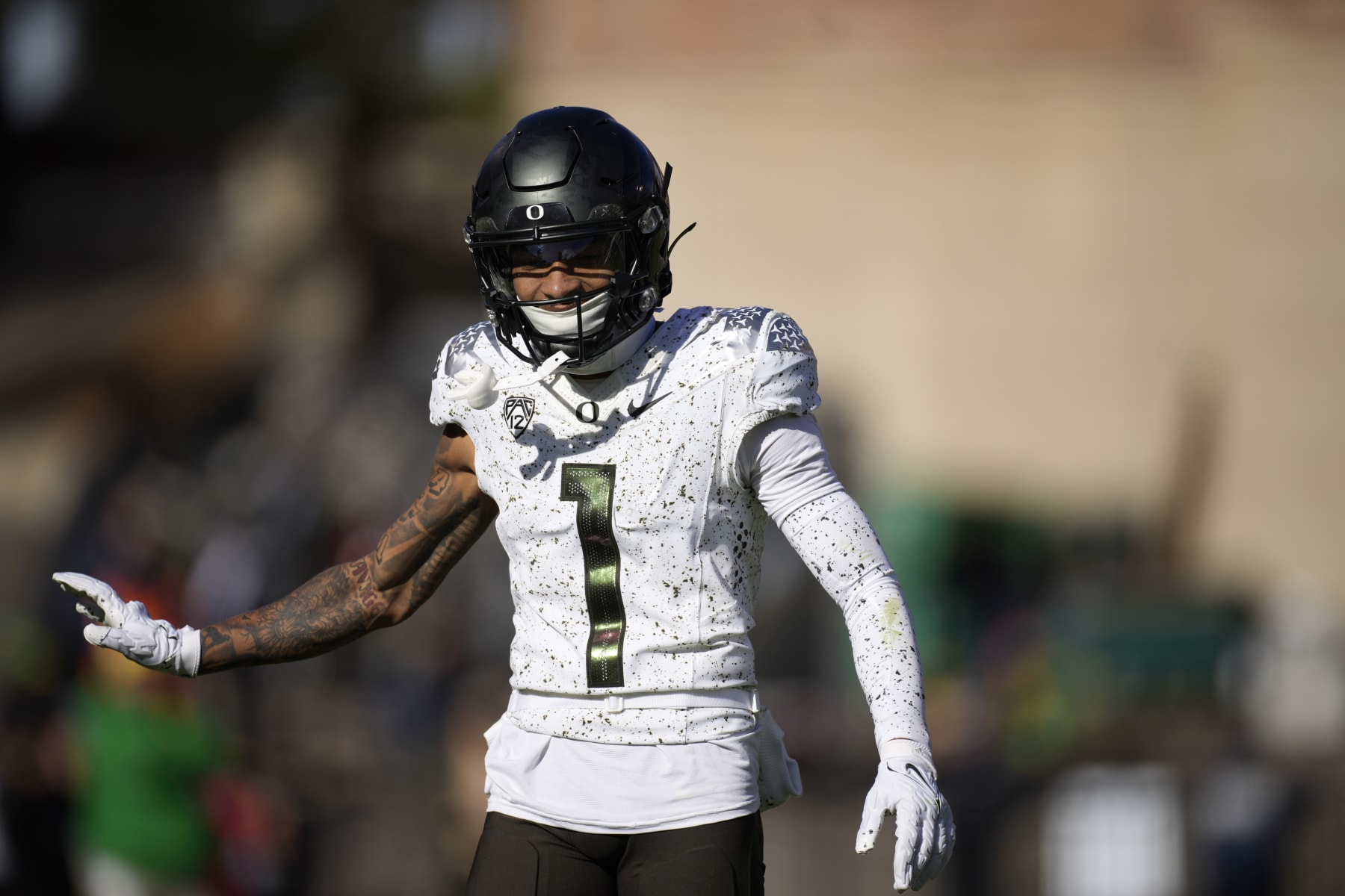 Oregon wide receiver Kris Hutson (1) in the first half of an NCAA college football game Saturday, Nov. 5, 2022, in Boulder, Colo. (AP Photo/David Zalubowski)