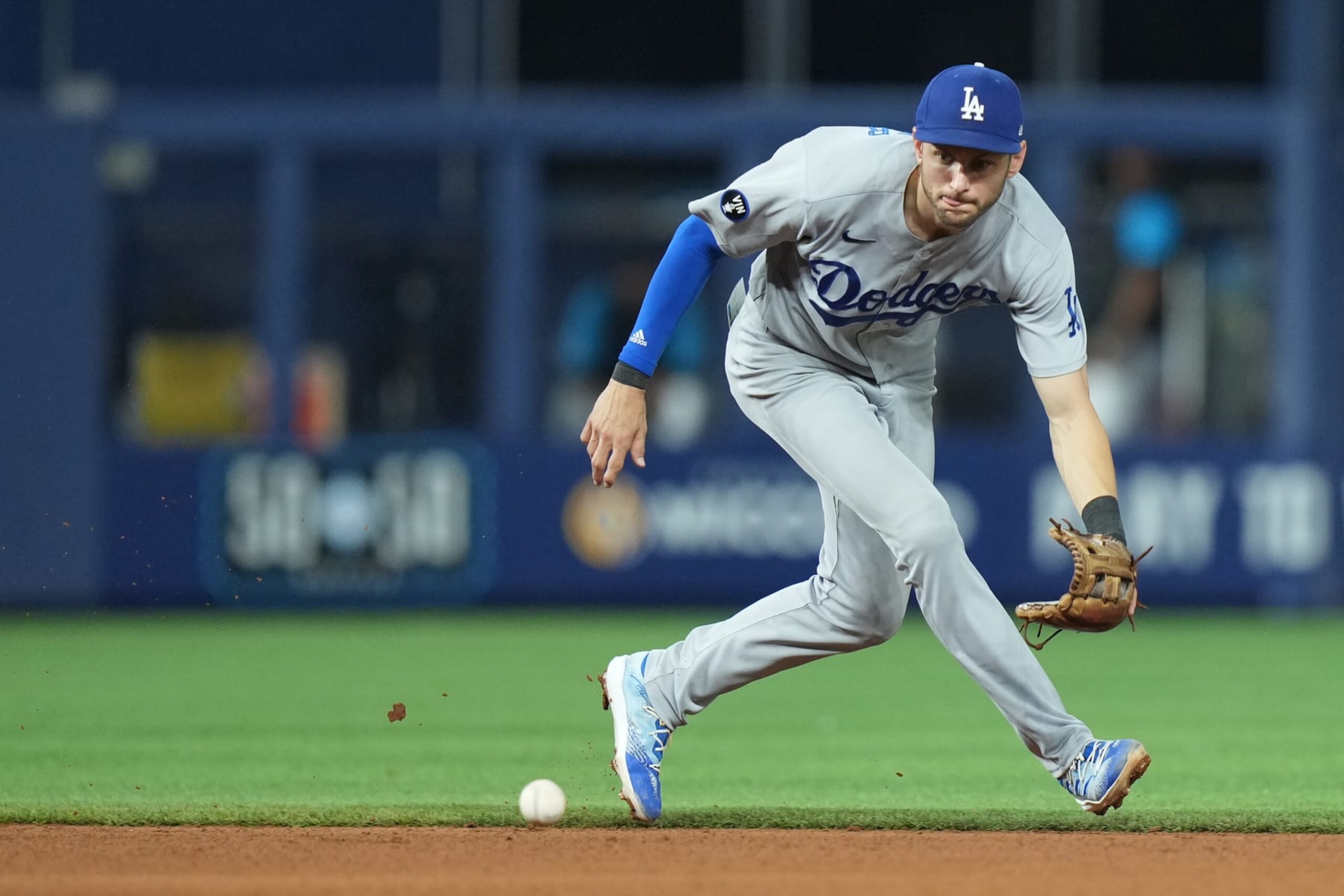 MIAMI, FL - AUGUST 29: Los Angeles Dodgers shortstop Trea Turner (6) fields a grounder to short during the game between the Los Angeles Dodgers and the Miami Marlins on Friday, August 29, 2022 at LoanDepot Park in Miami, FL (Photo by Peter Joneleit/Icon Sportswire via Getty Images)