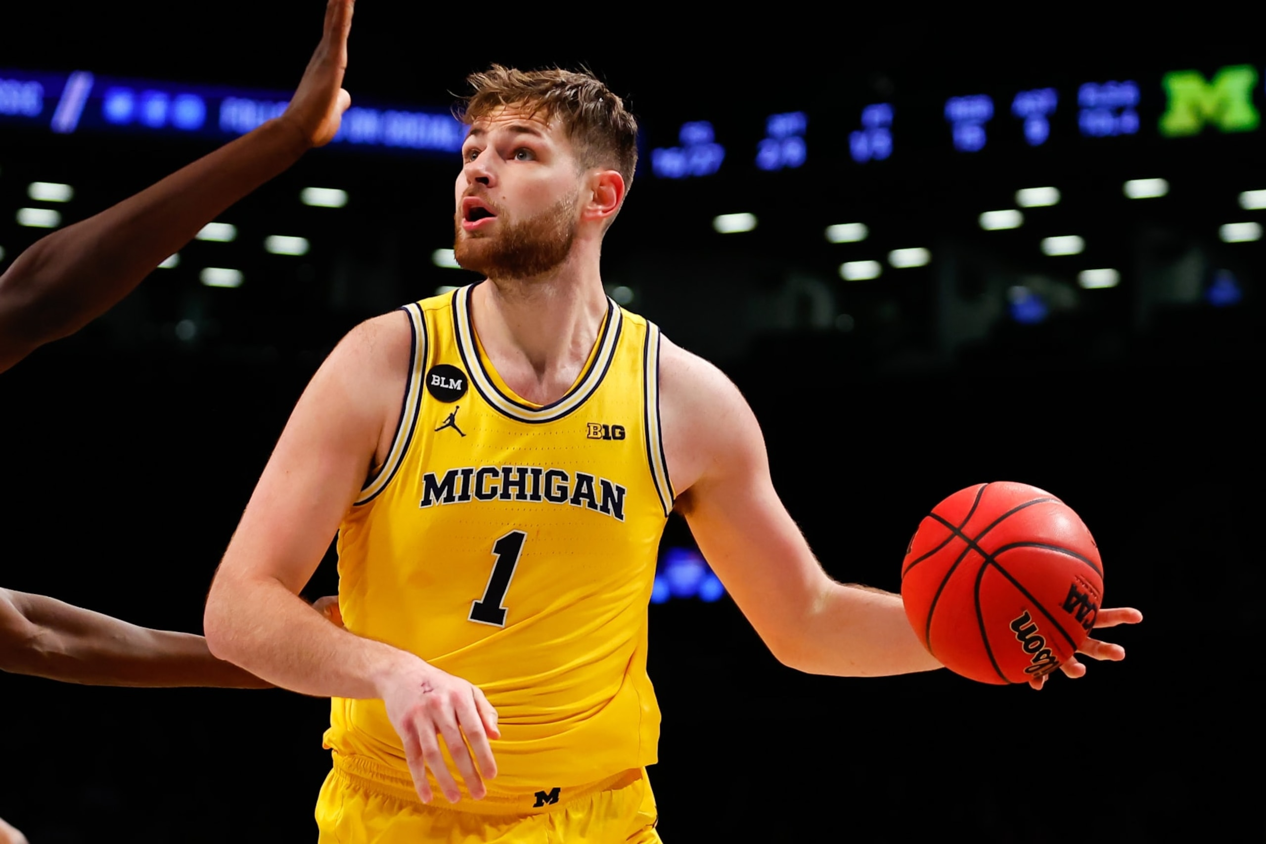 Michigan's Hunter Dickinson