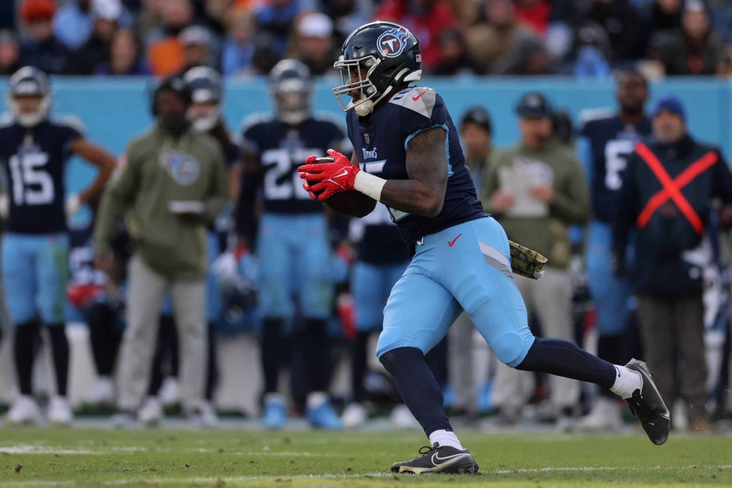 NASHVILLE, TENNESSEE - NOVEMBER 13: Treylon Burks #16 of the Tennessee Titans runs upfield during the second half against the Denver Broncos at Nissan Stadium on November 13, 2022 in Nashville, Tennessee. (Photo by Andy Lyons/Getty Images)