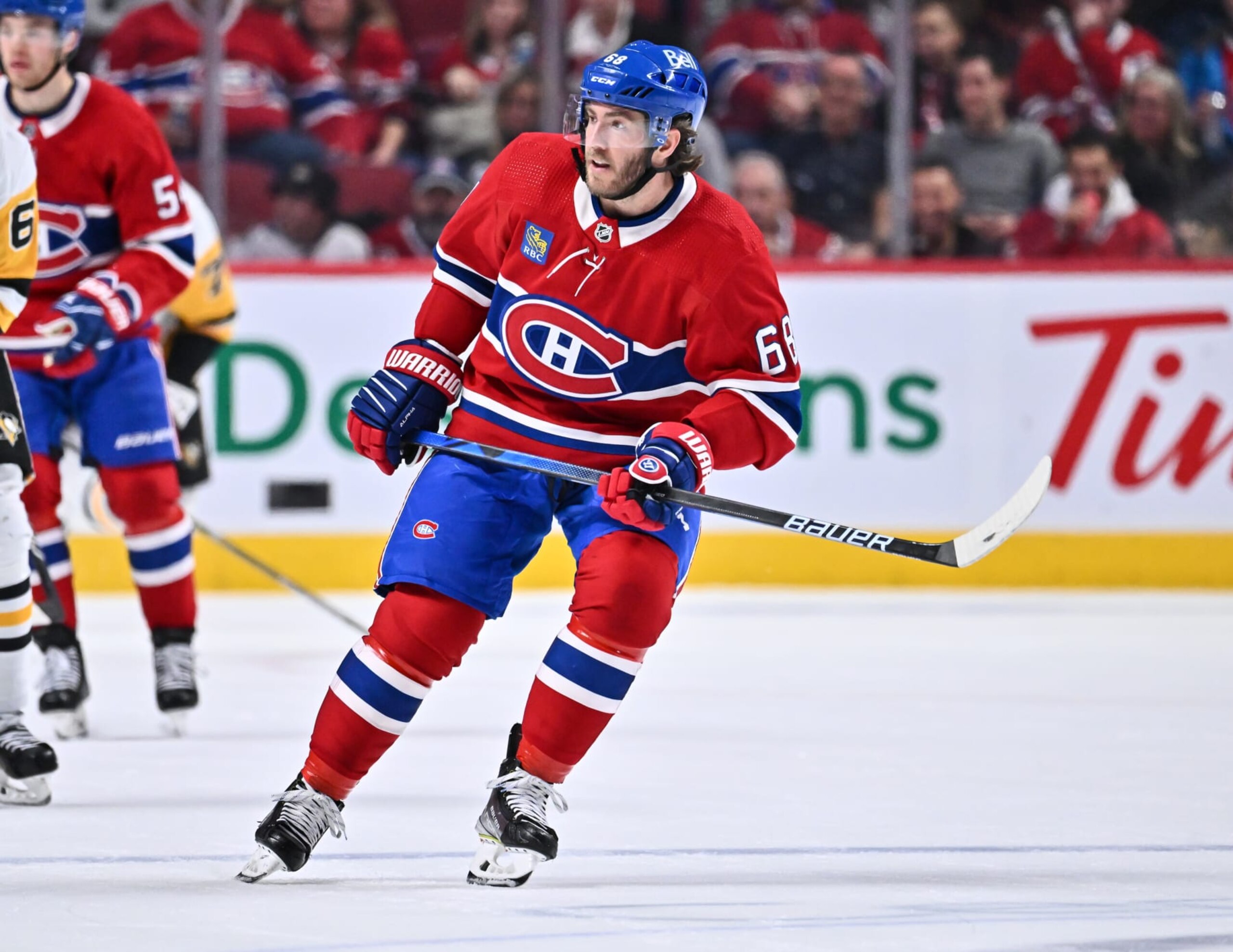 Montrรฉal Canadiens winger Mike Hoffman Montrรฉal Canadiens winger Mike Hoffman