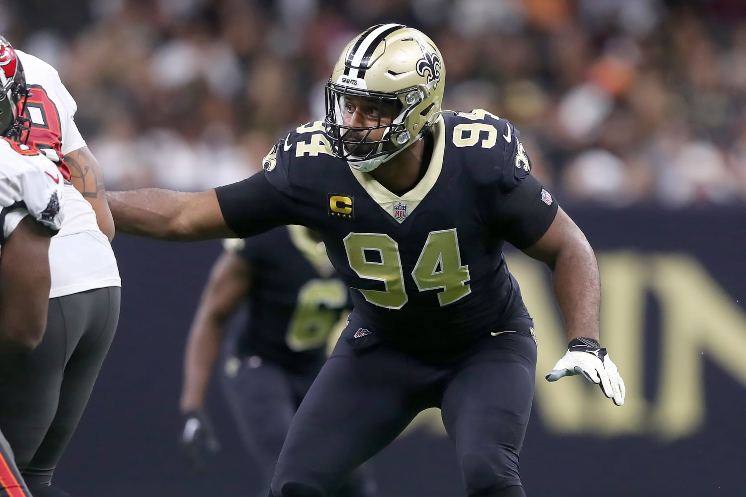 NEW ORLEANS, LA - SEPTEMBER 18: New Orleans Saints Cameron Jordan (94) rushes the passer during the Tampa Bay Buccaneers-New Orleans Saints regular season game on September 18, 2022 at Caesars Superdome in New Orleans, LA. (Photo by Cliff Welch/Icon Sportswire via Getty Images)