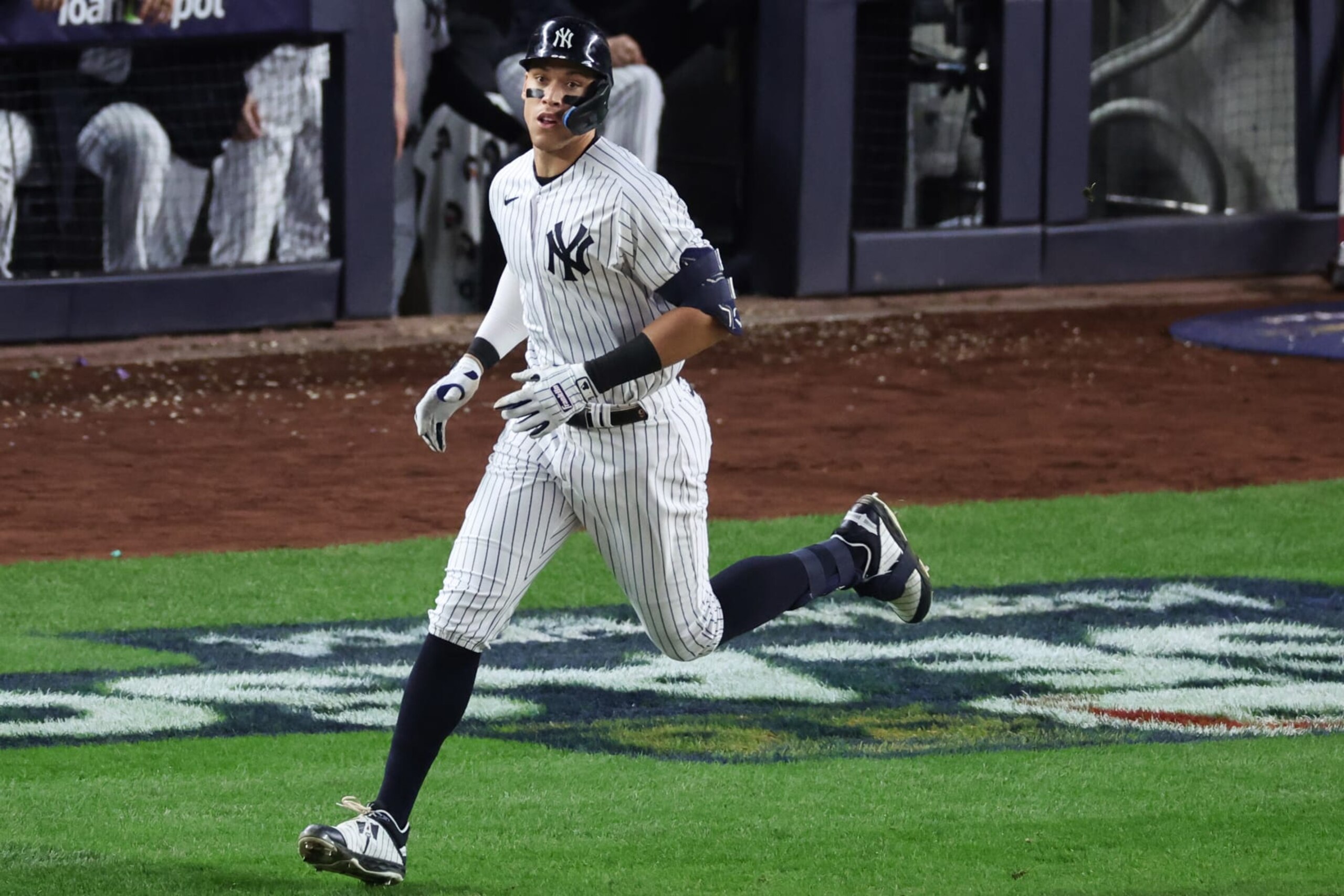 NEW YORK, NEW YORK - OCTOBER 23: Aaron Judge #99 of the New York Yankees pops out during the fourth inning in game four of the American League Championship Series against the Houston Astros at Yankee Stadium on October 23, 2022 in the Bronx borough of New York City. (Photo by Al Bello/Getty Images) NEW YORK, NEW YORK - OCTOBER 23: Aaron Judge #99 of the New York Yankees pops out during the fourth inning in game four of the American League Championship Series against the Houston Astros at Yankee Stadium on October 23, 2022 in the Bronx borough of New York City. (Photo by Al Bello/Getty Images)