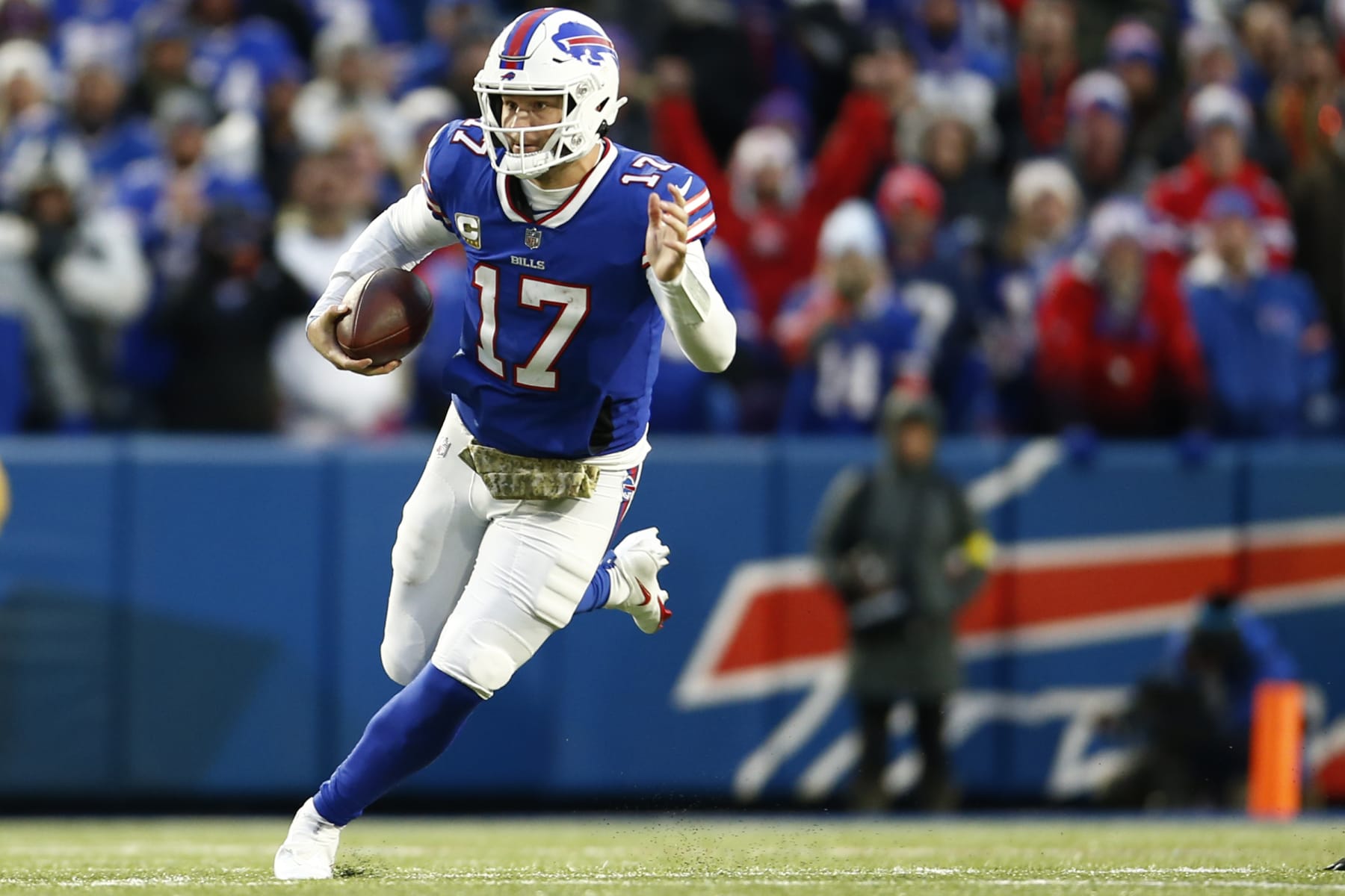 ORCHARD PARK, NEW YORK - NOVEMBER 13: Josh Allen #17 of the Buffalo Bills runs during overtime against the Minnesota Vikings at Highmark Stadium on November 13, 2022 in Orchard Park, New York. (Photo by Isaiah Vazquez/Getty Images)